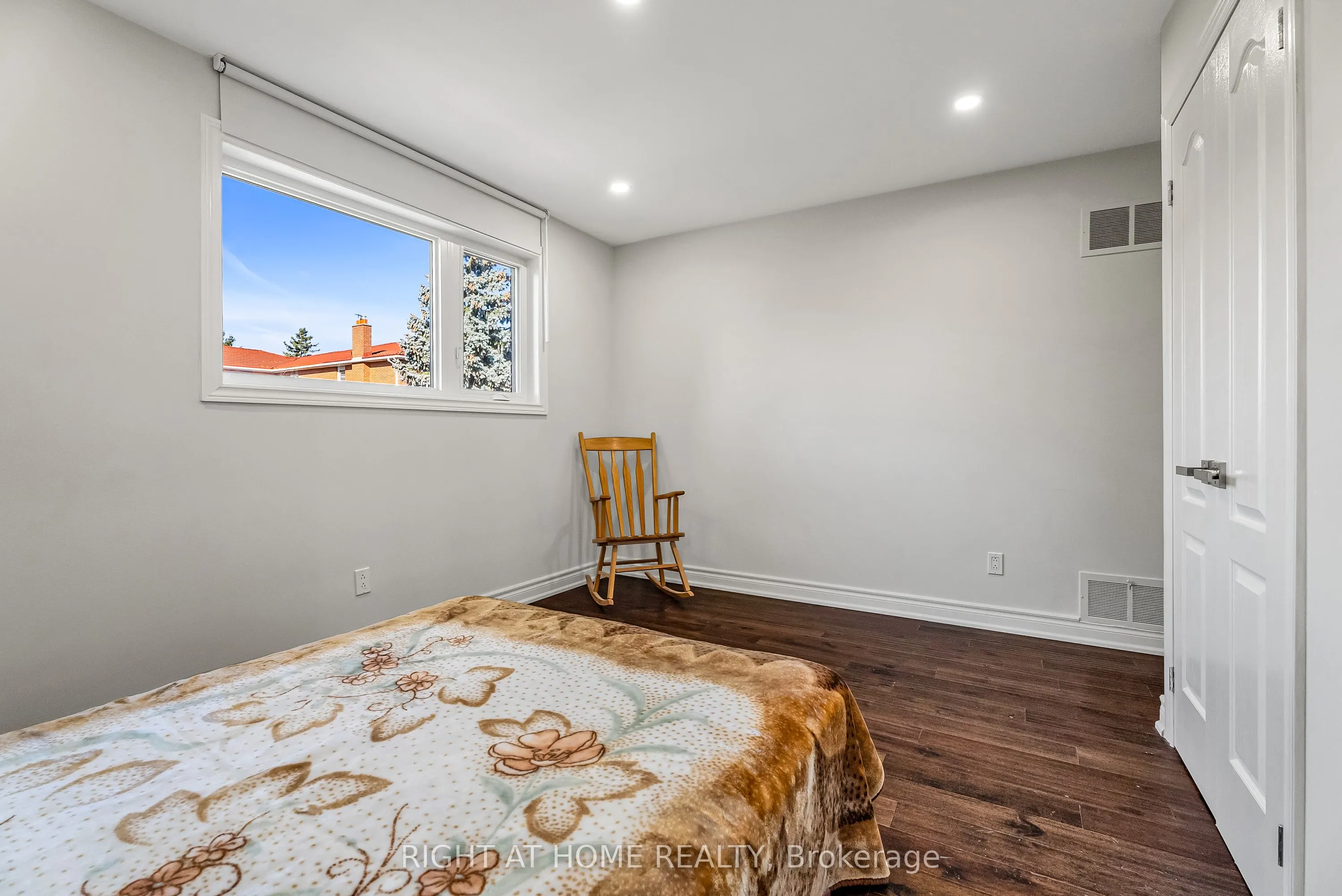 373 Firglen Ridge