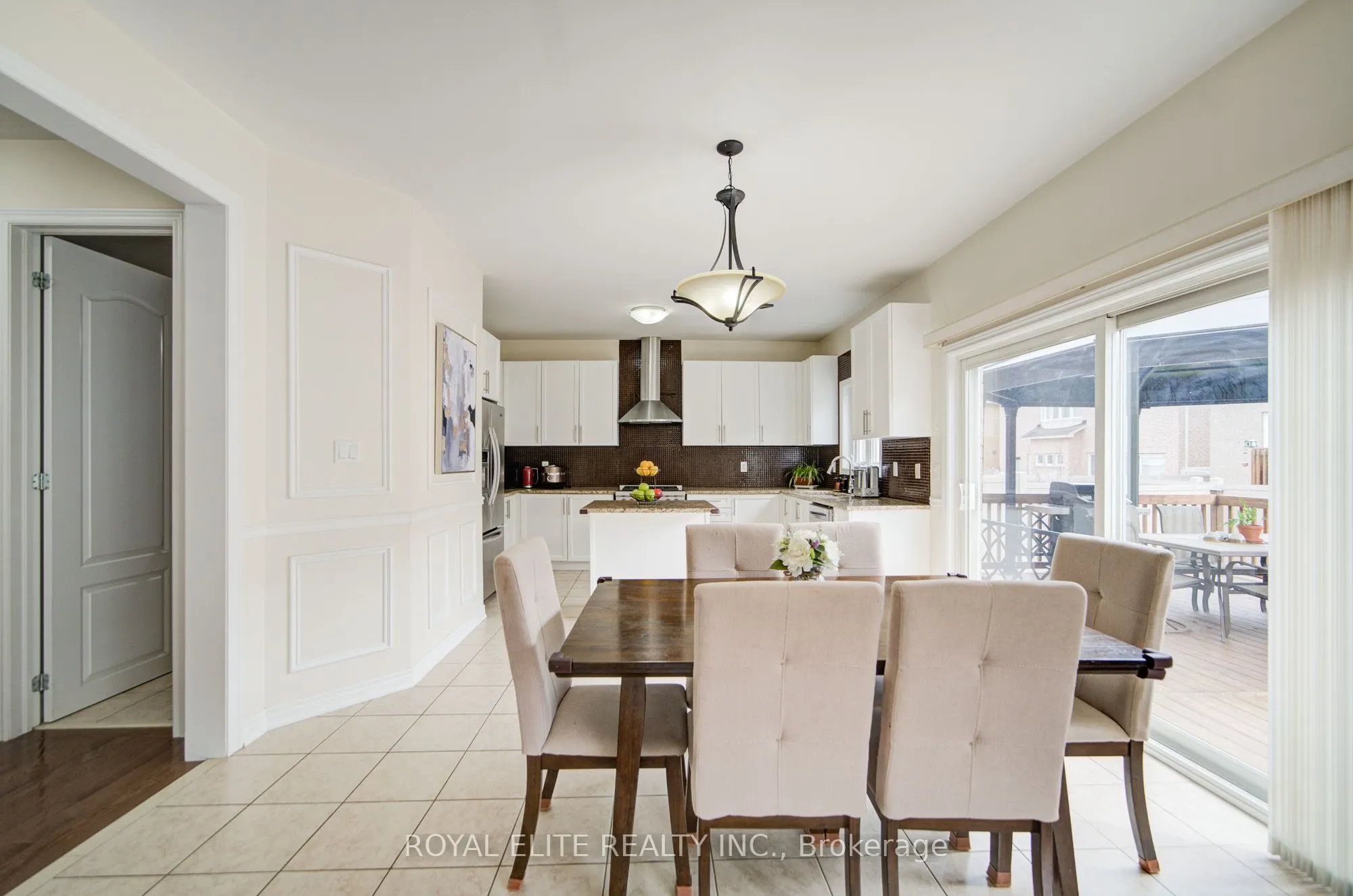 11 Amstel Avenue