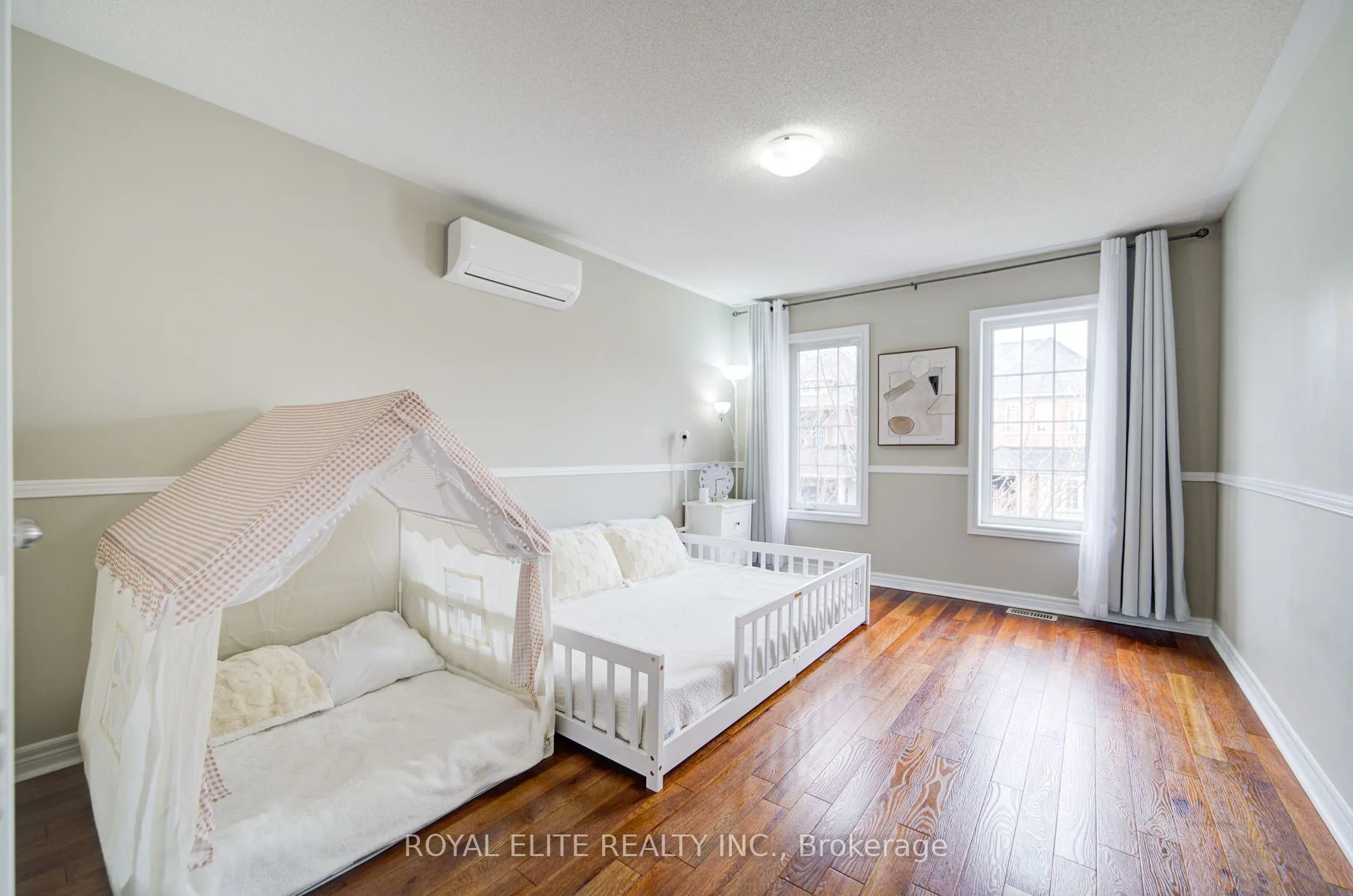 11 Amstel Avenue