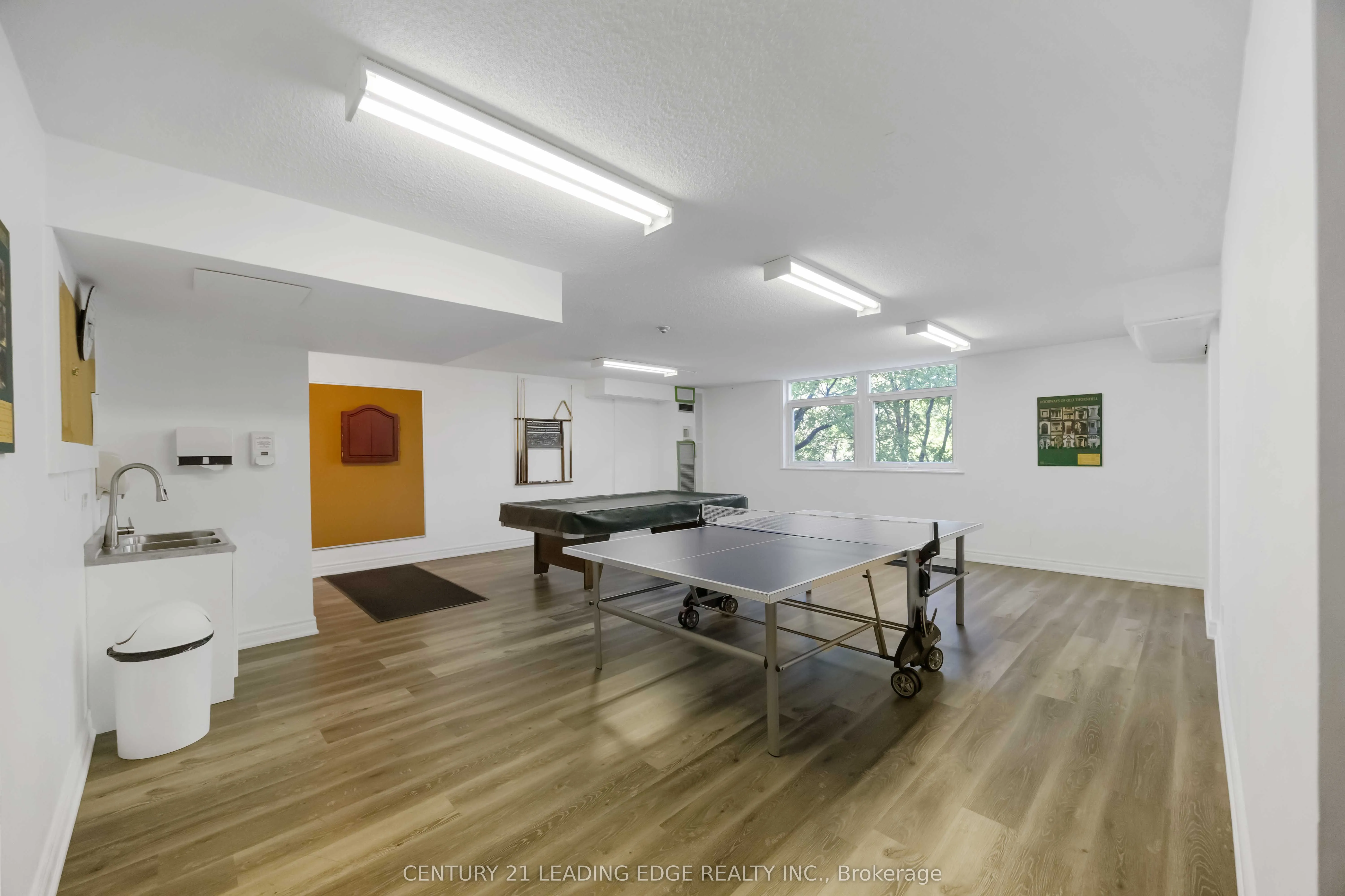 7811 Yonge Street, #811