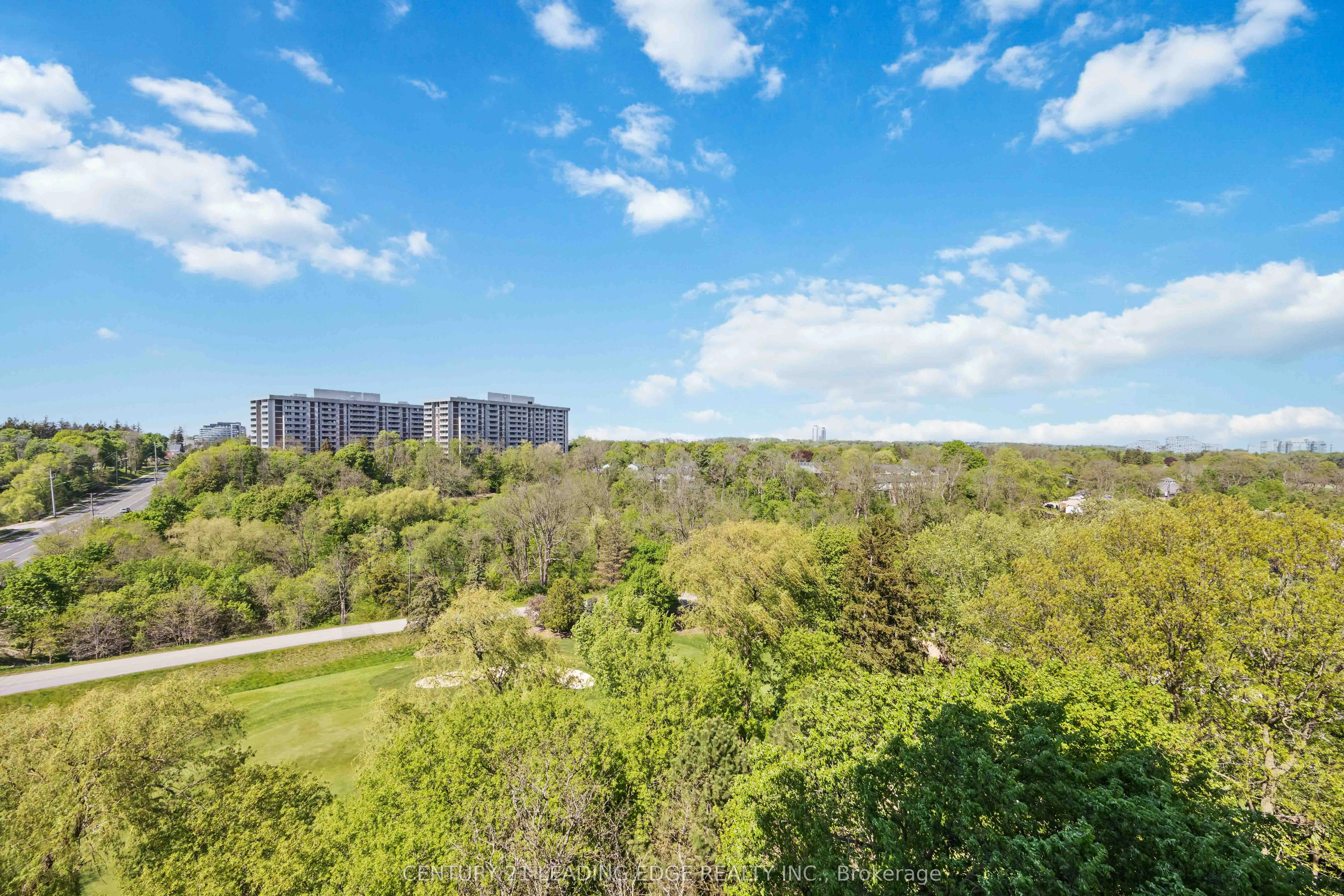 7811 Yonge Street, #811