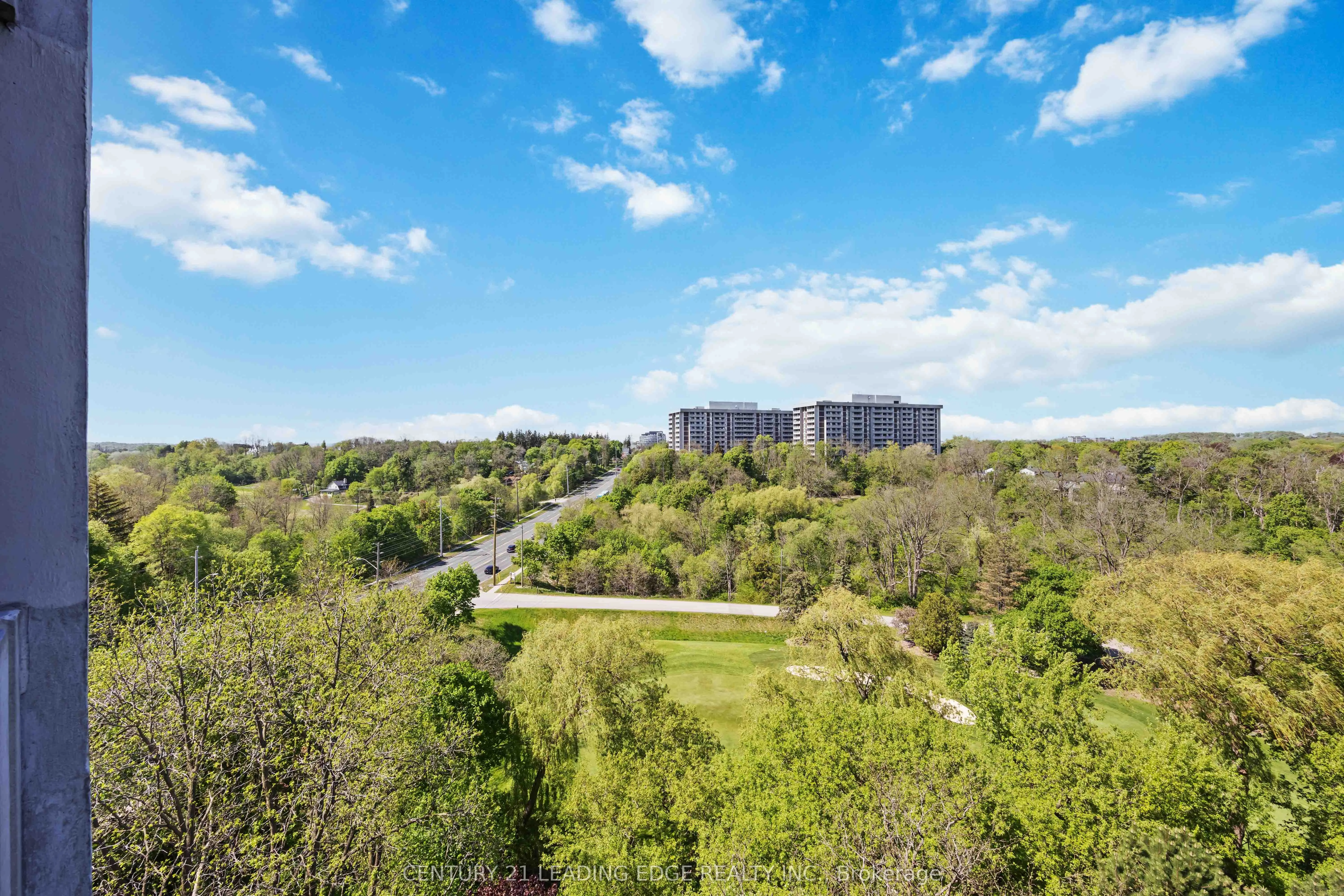7811 Yonge Street, #811
