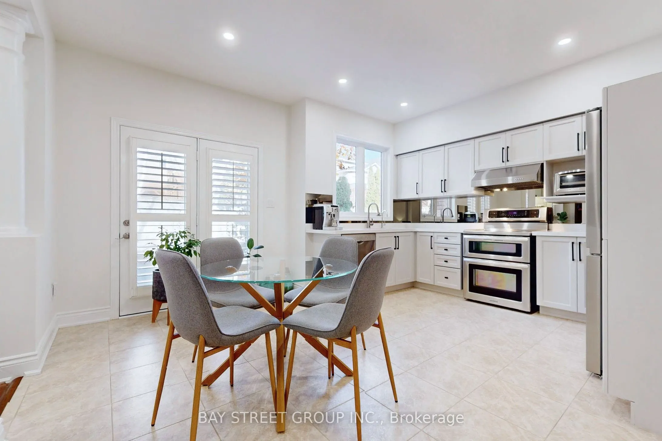 115 COLESBROOK Road
