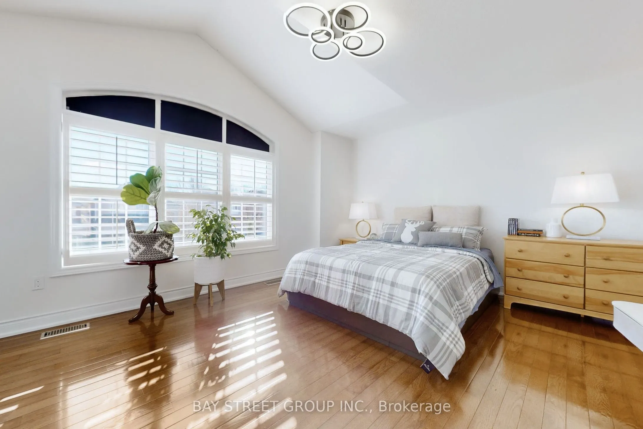 115 COLESBROOK Road