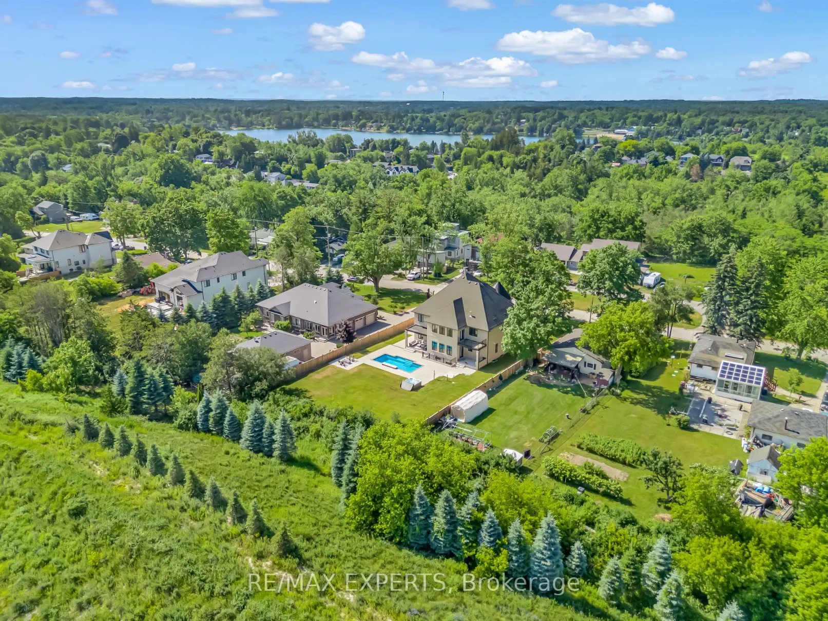 6131 Hillsdale Drive
