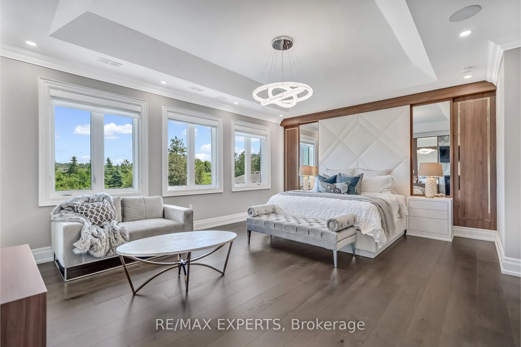 6131 Hillsdale Drive
