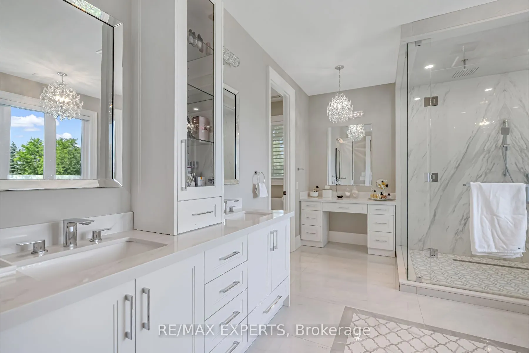 6131 Hillsdale Drive
