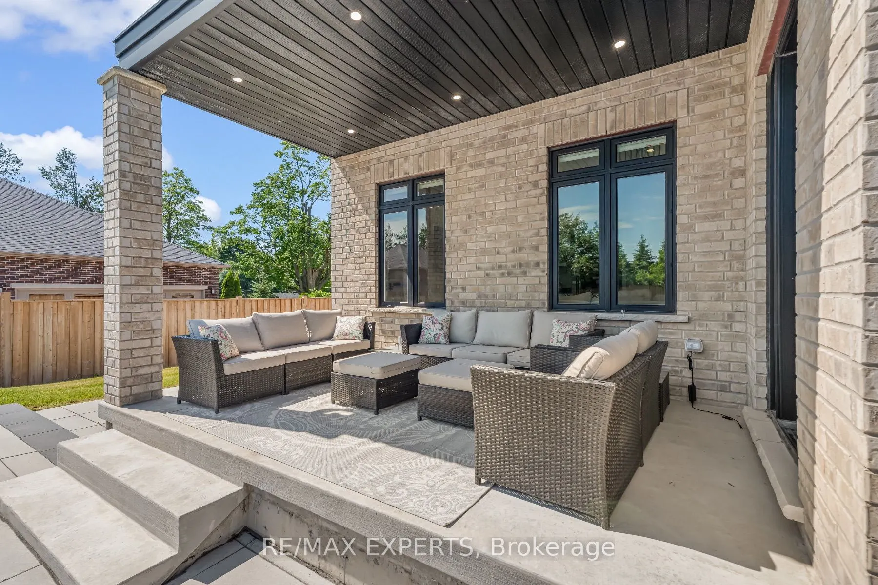 6131 Hillsdale Drive