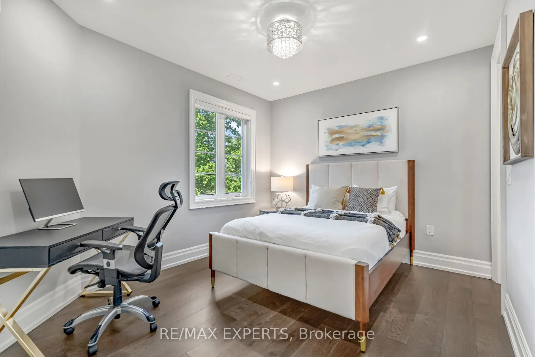 6131 Hillsdale Drive