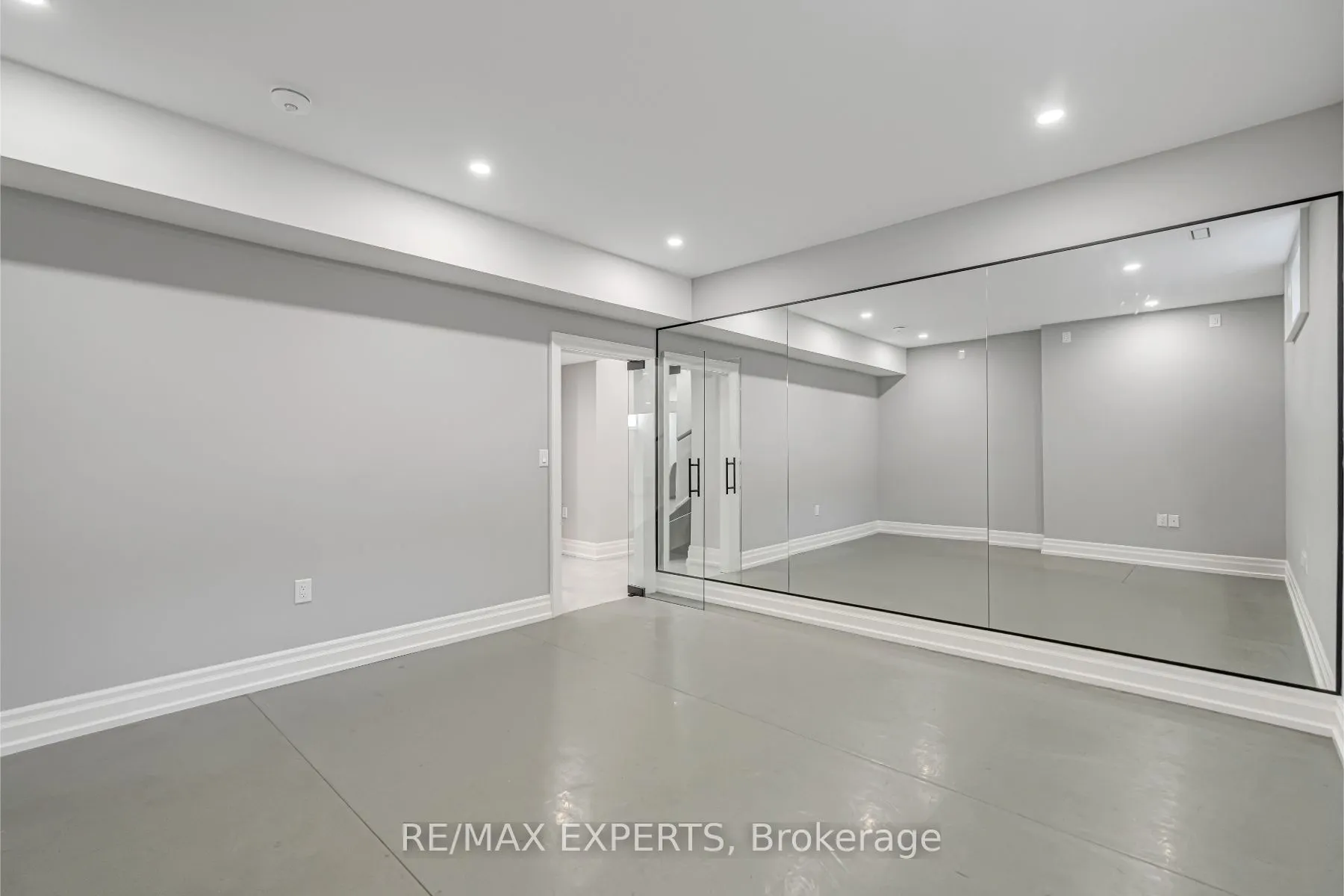 6131 Hillsdale Drive