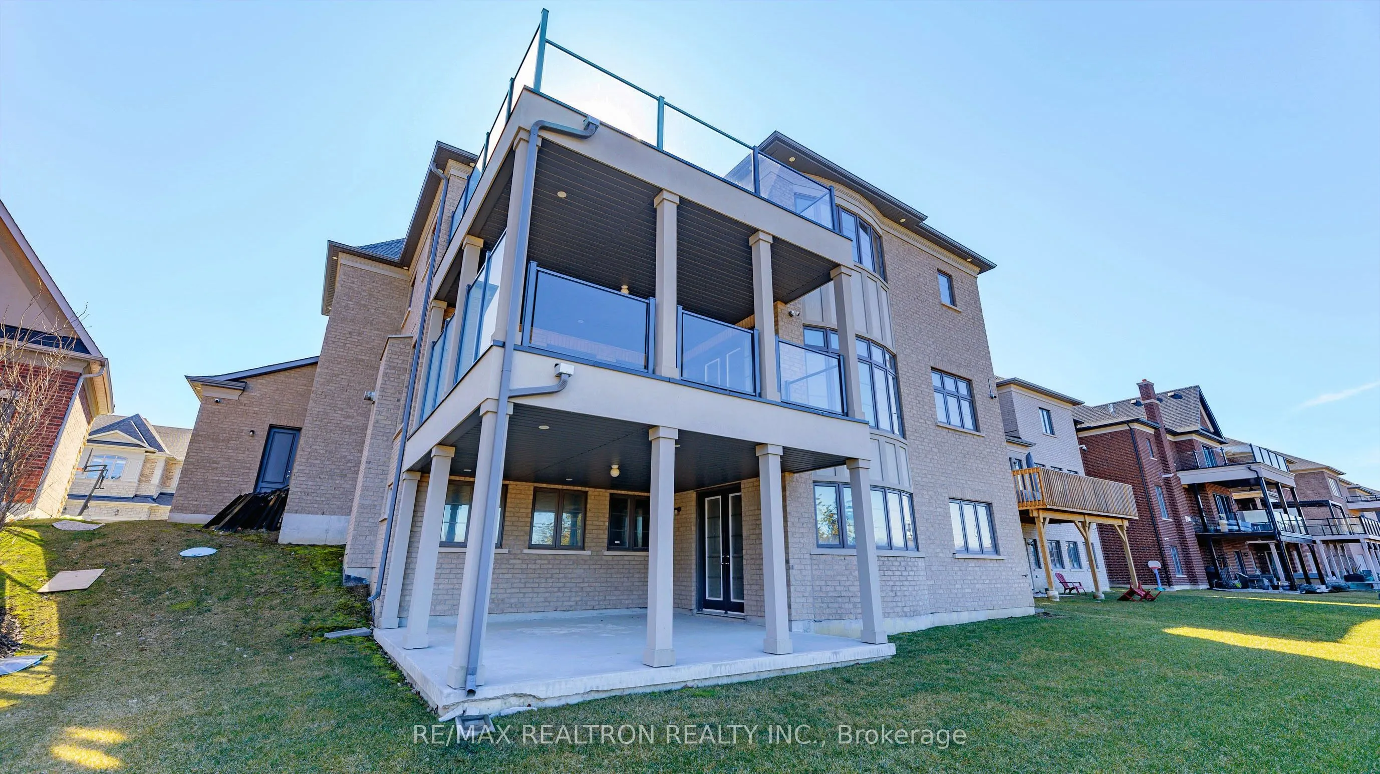 52 Rolling Green Court