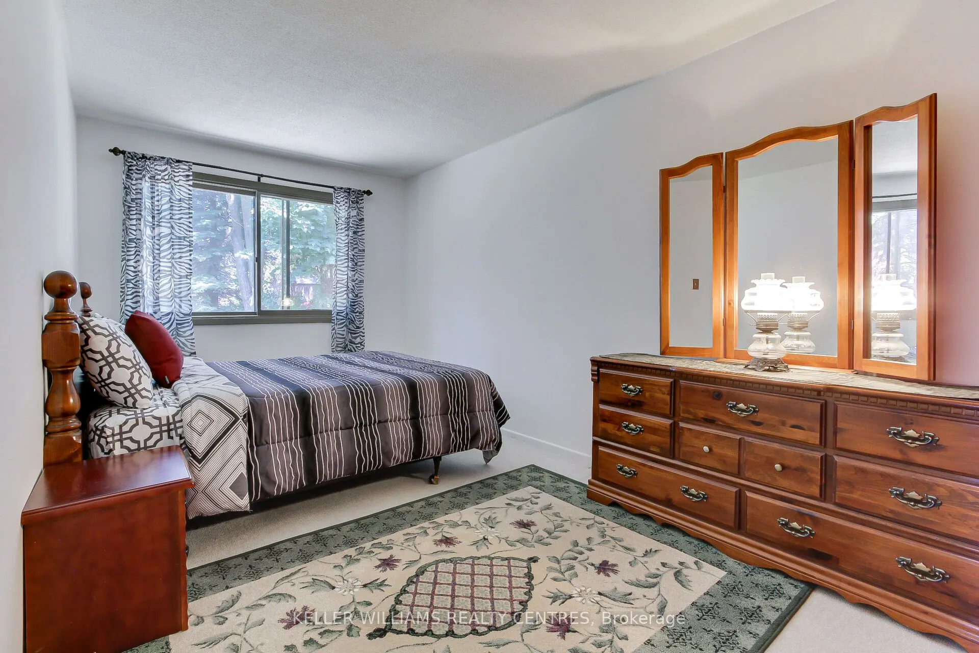 871 Elgin Street