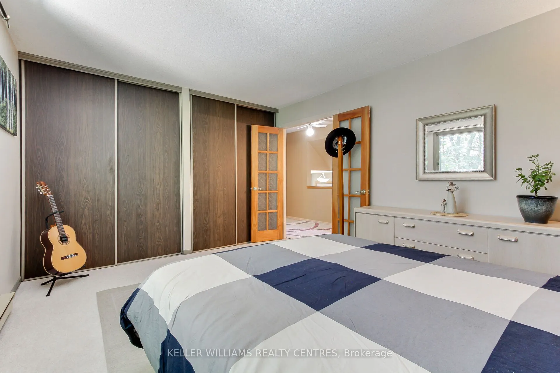 871 Elgin Street