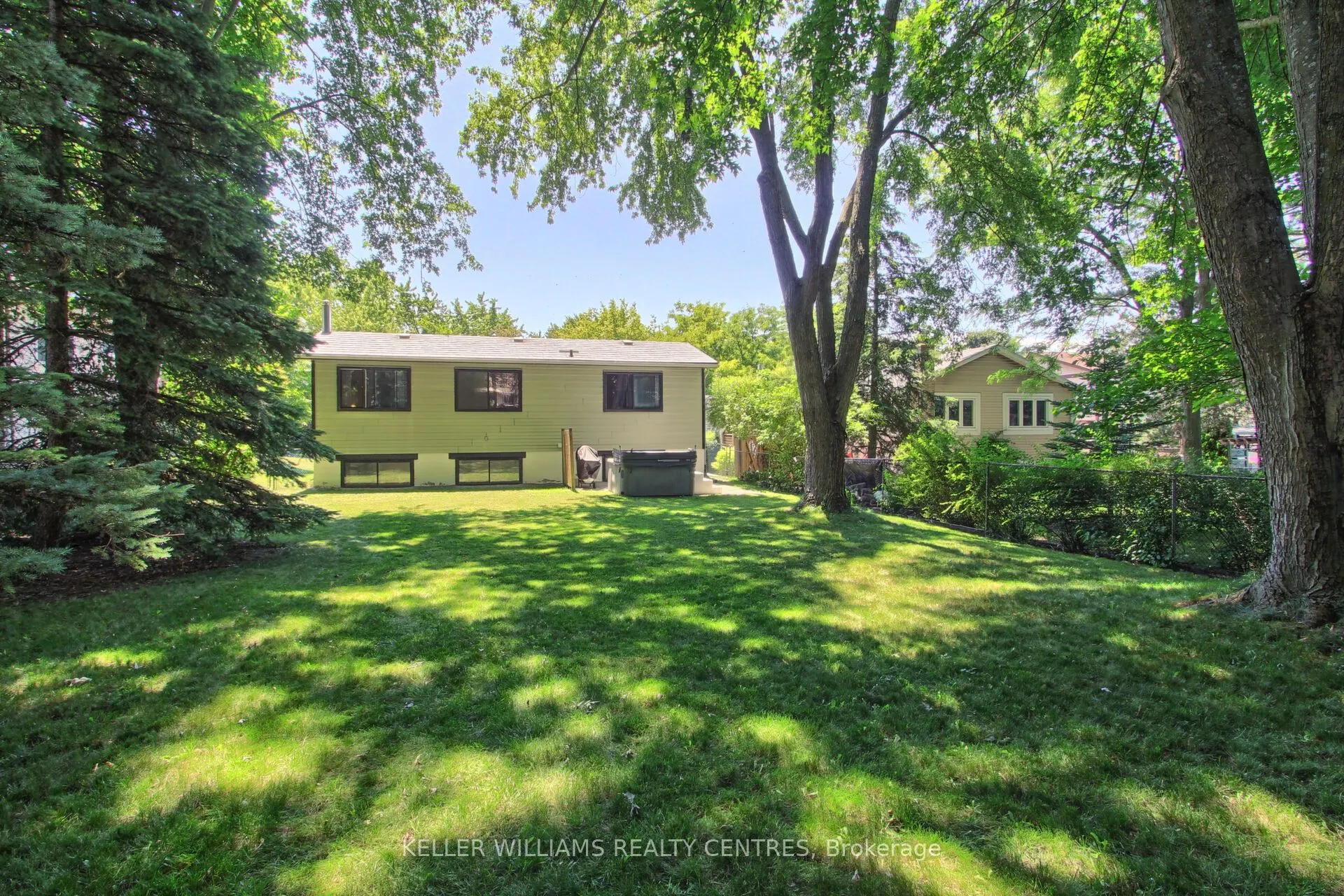 871 Elgin Street