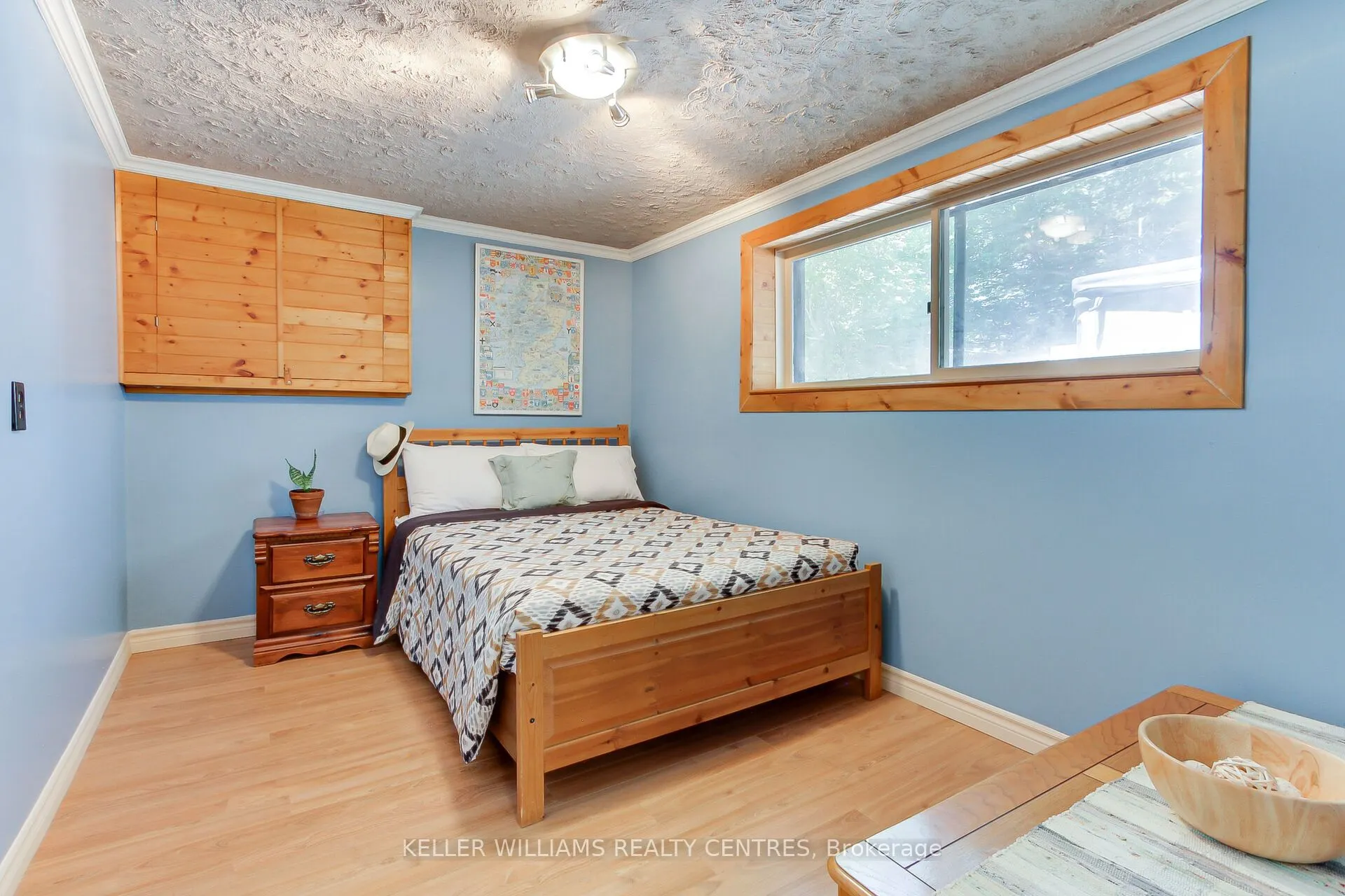 871 Elgin Street