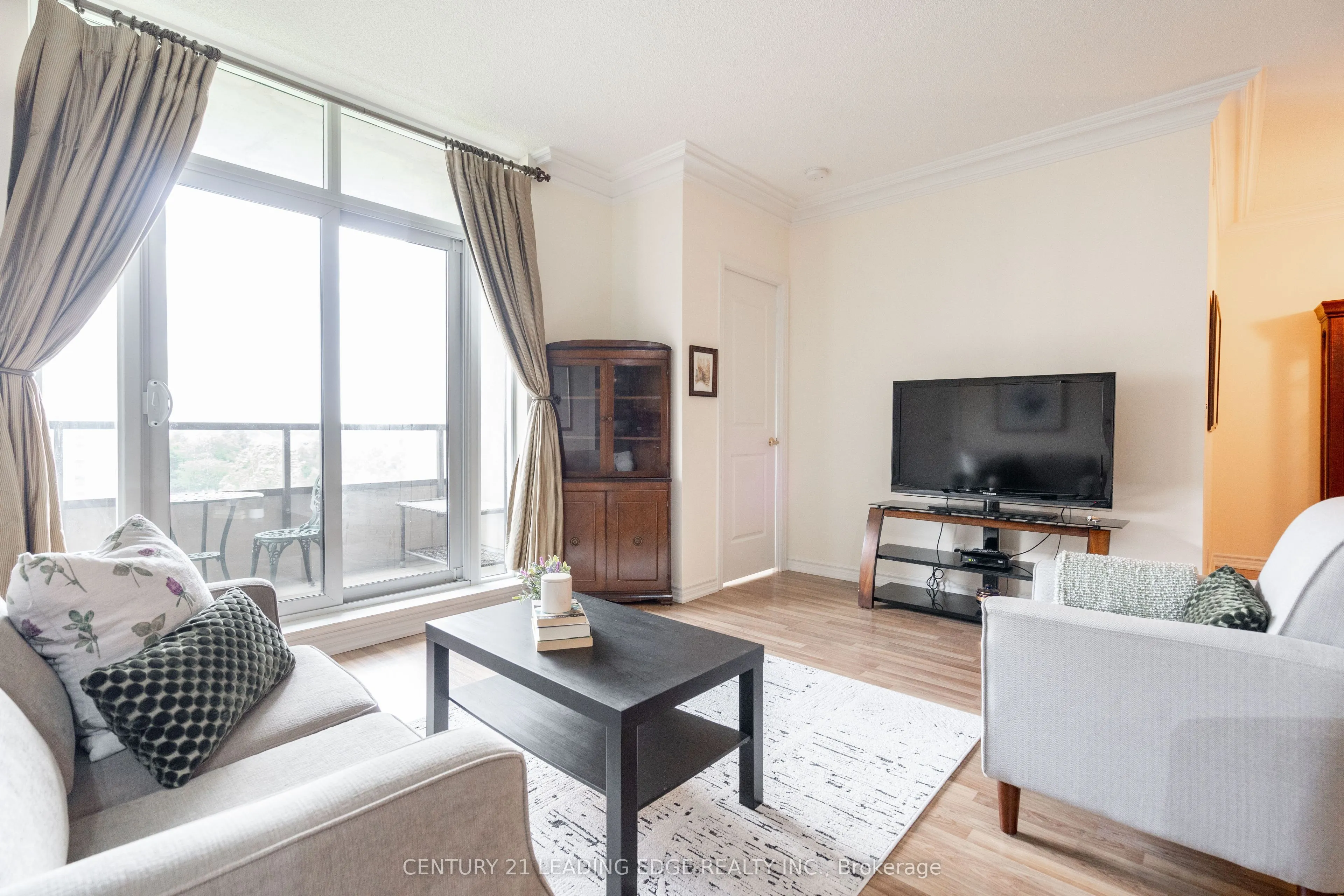 9225 Jane Street, #708