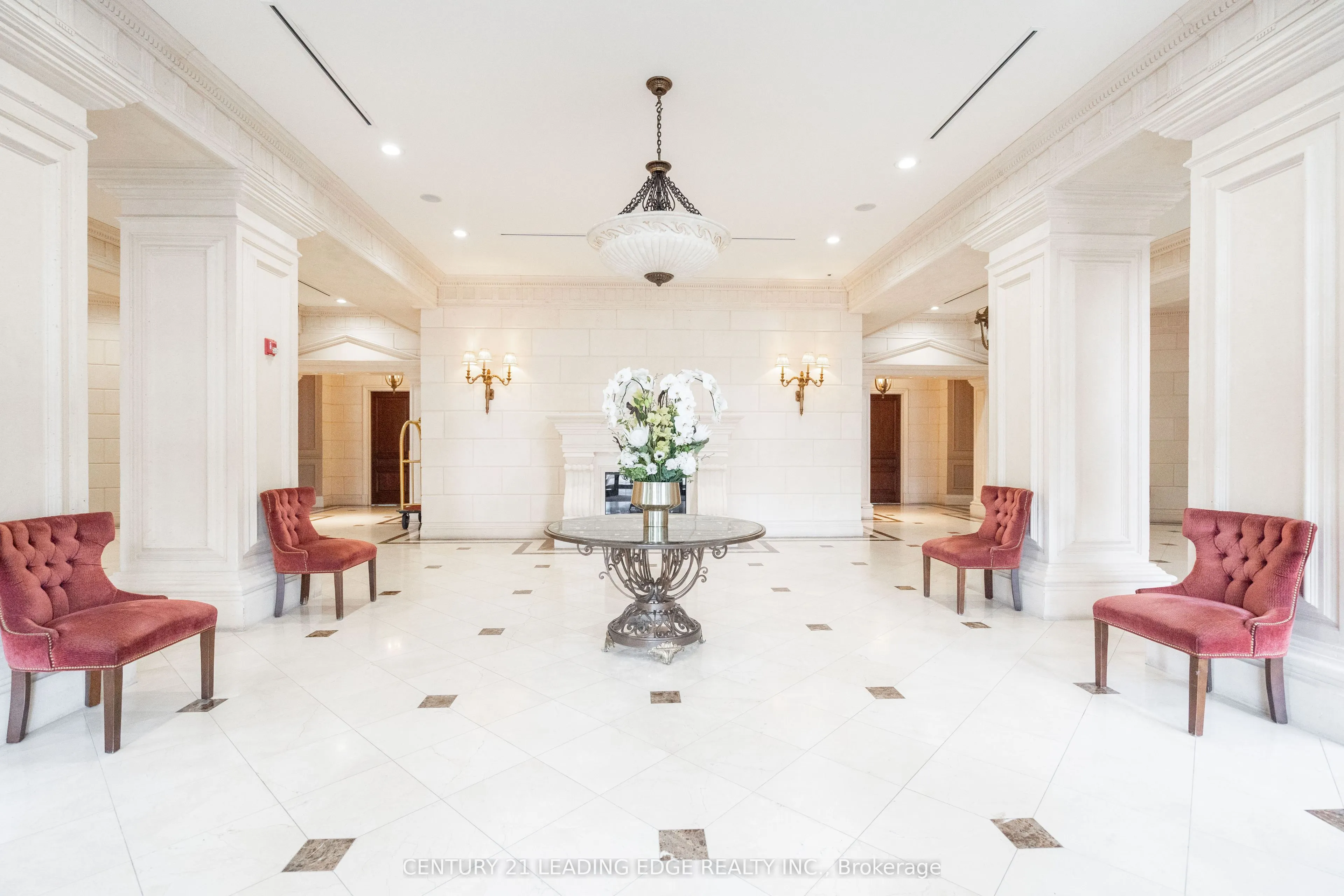 9225 Jane Street, #708