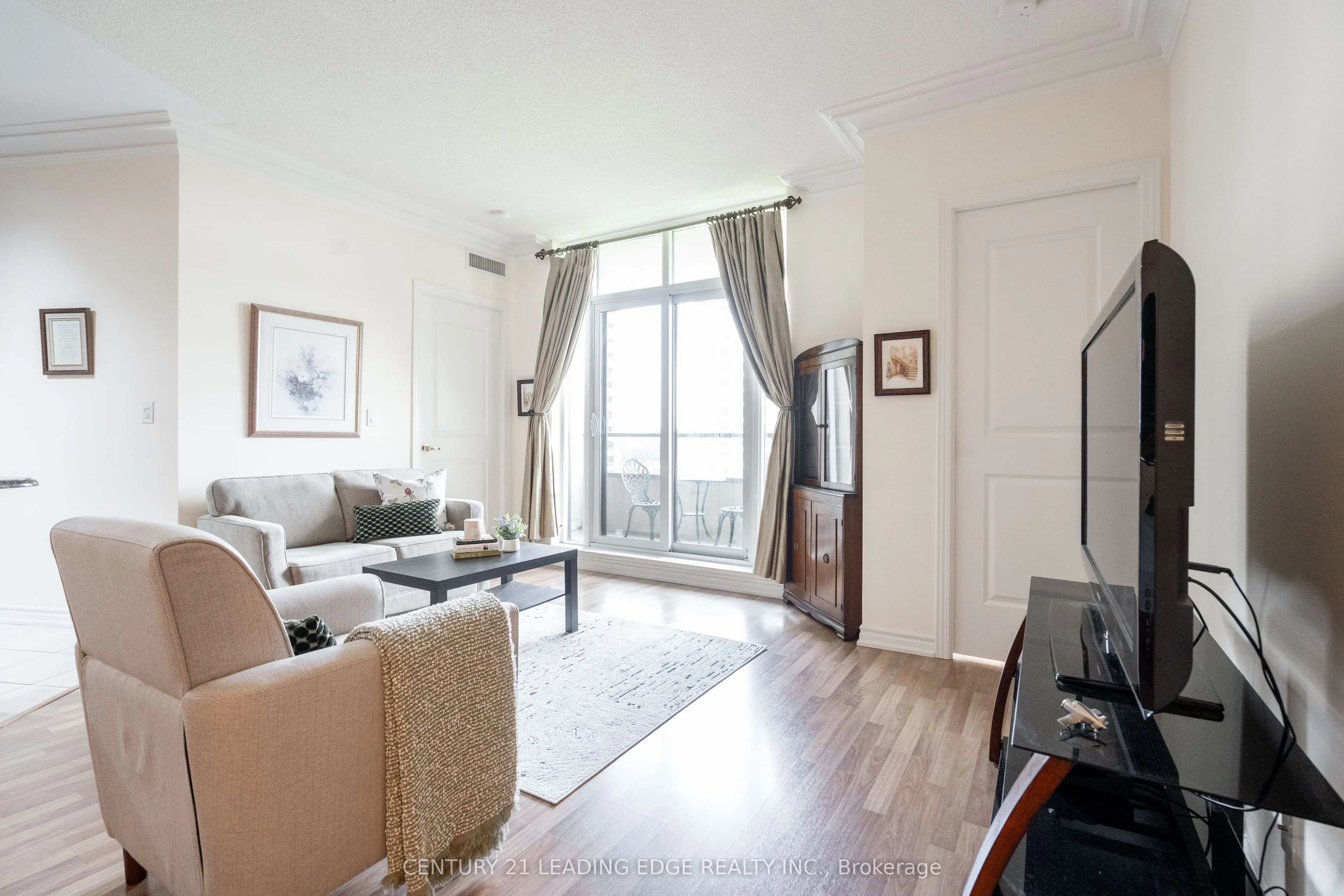 9225 Jane Street, #708