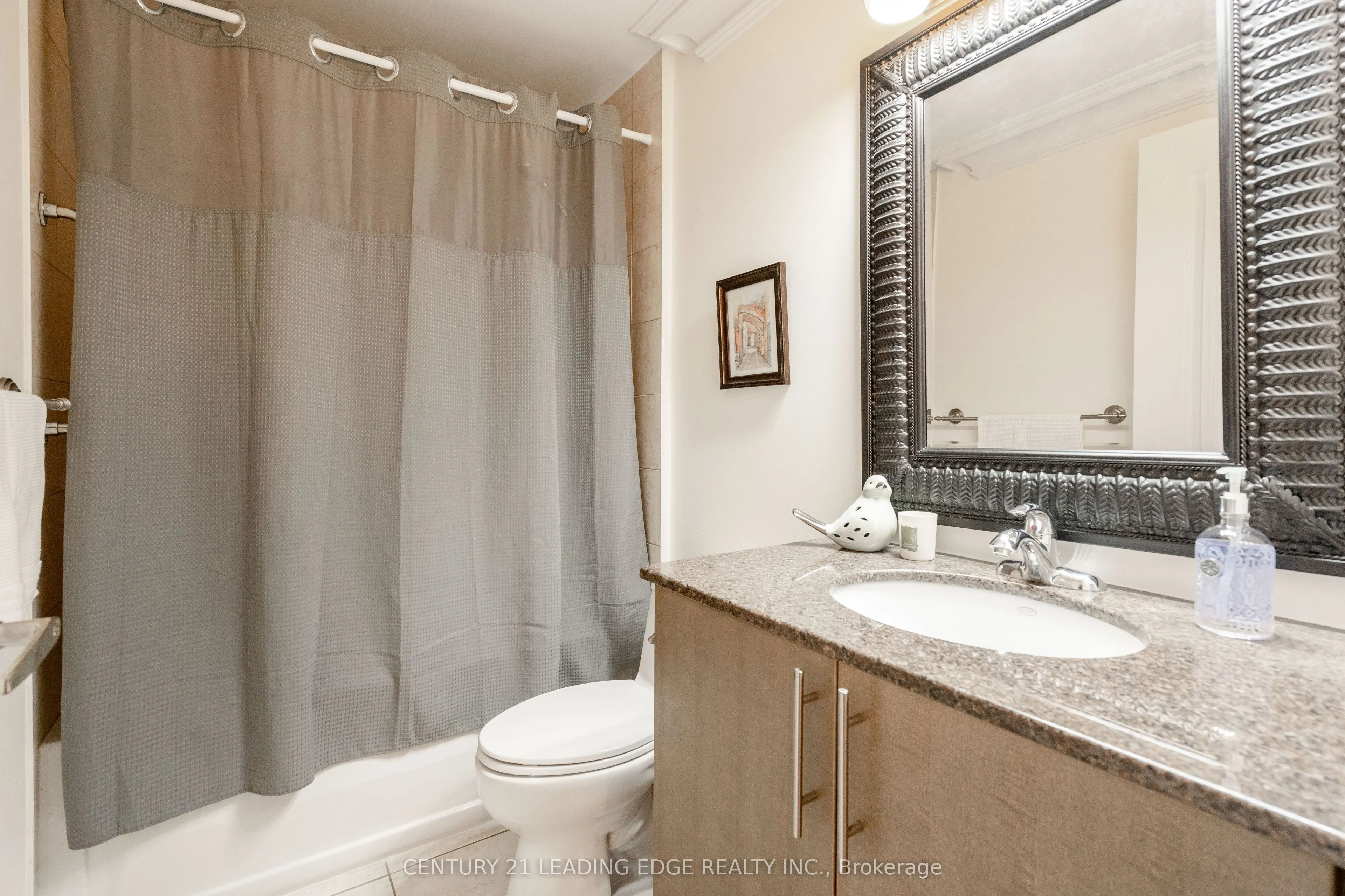 9225 Jane Street, #708