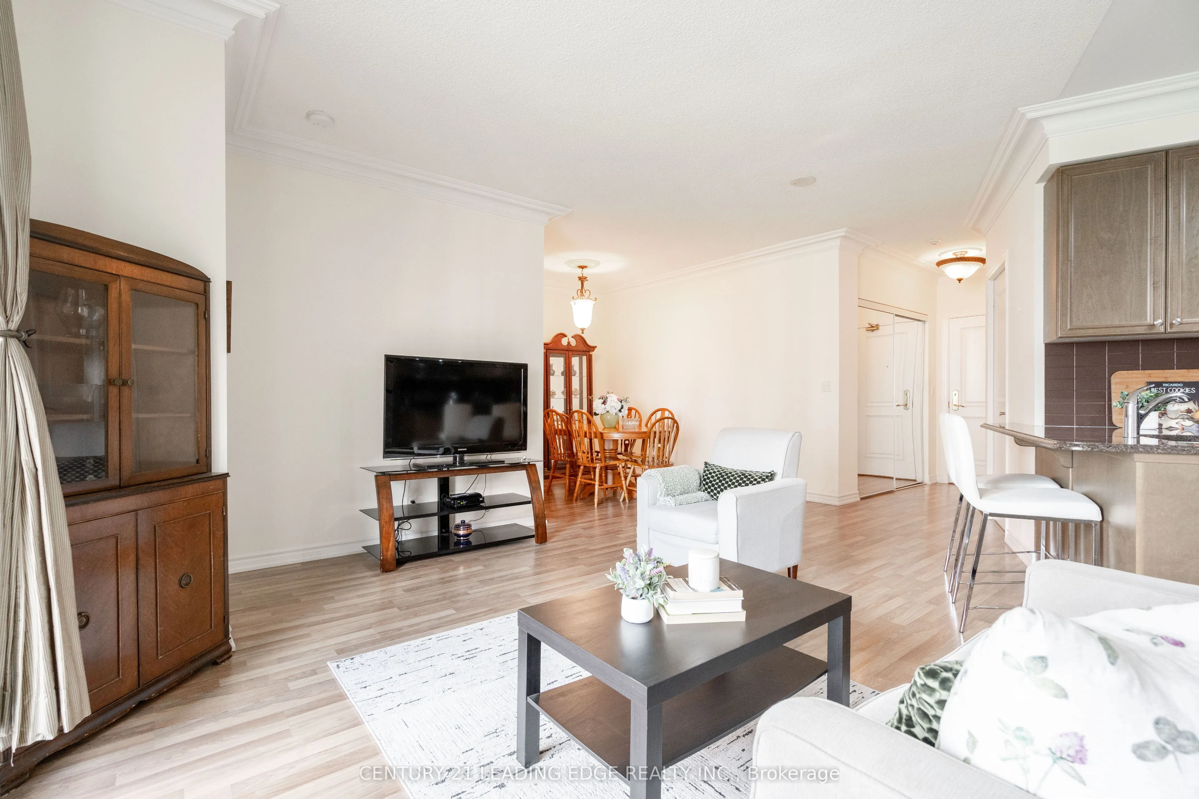 9225 Jane Street, #708
