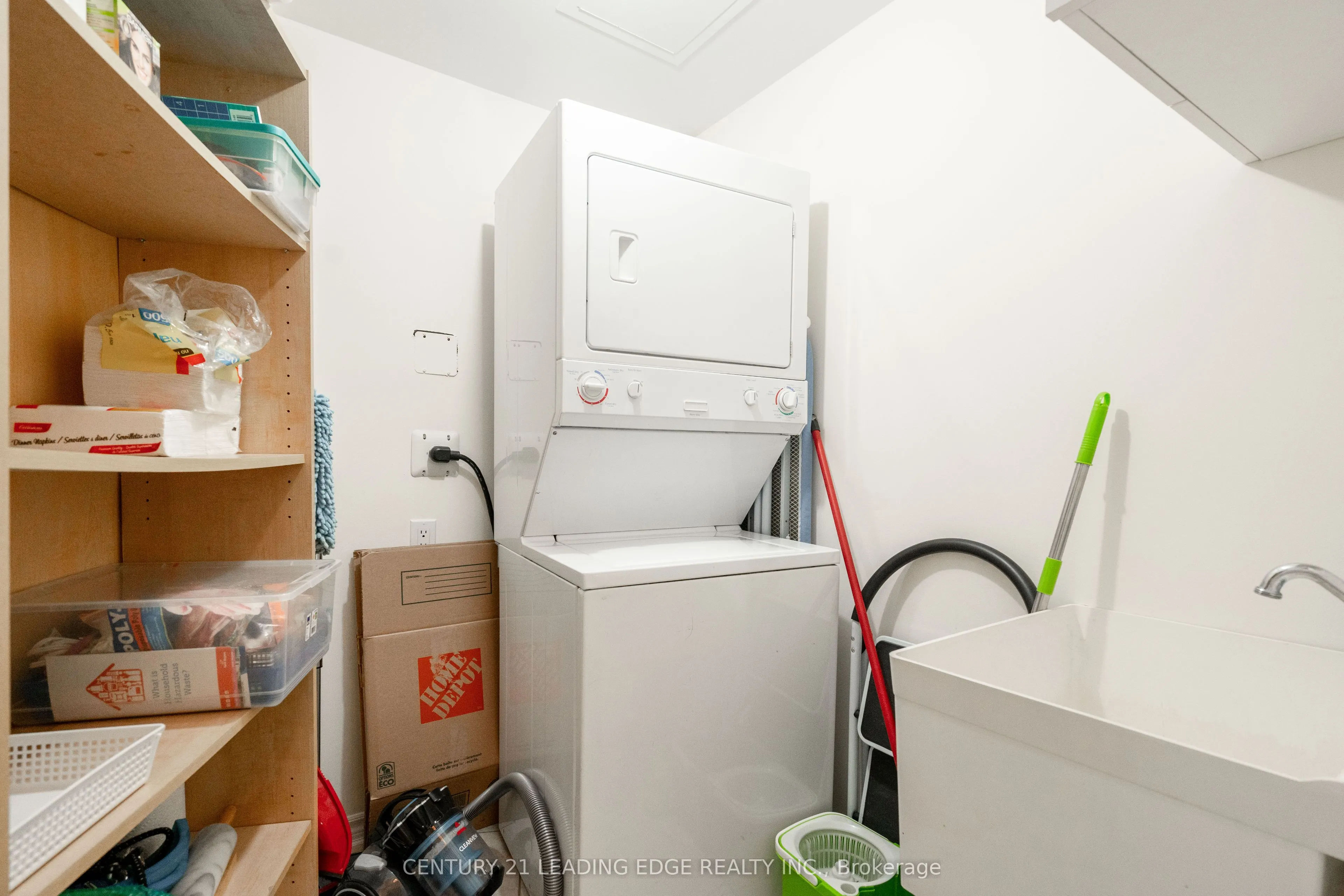 9225 Jane Street, #708