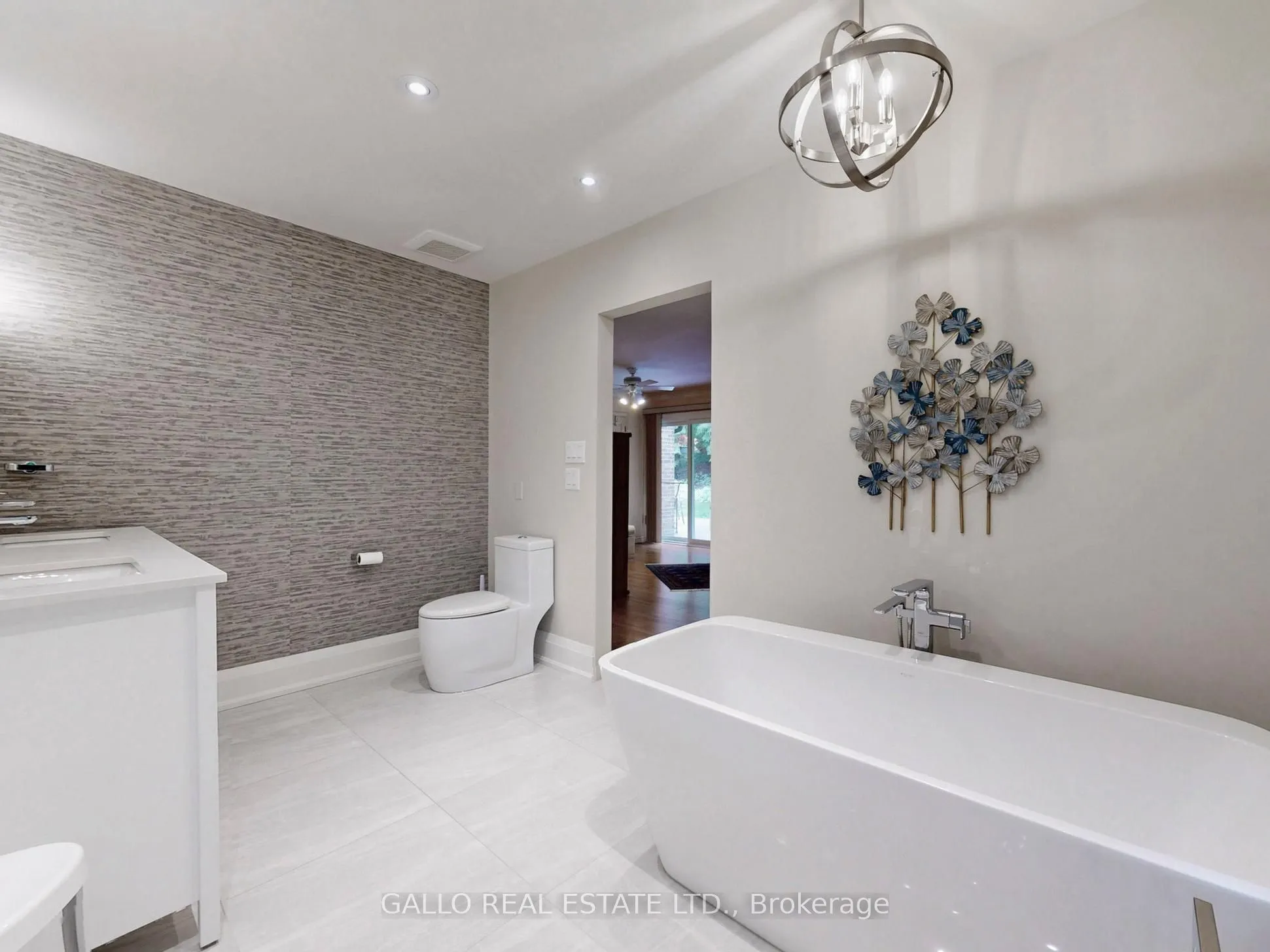 15 Maple Bush Trail