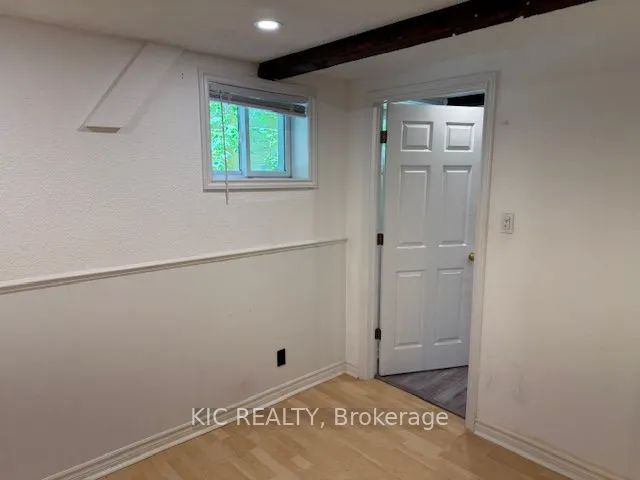 105 Yongehurst Road