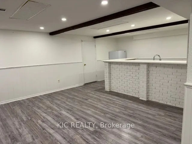 105 Yongehurst Road