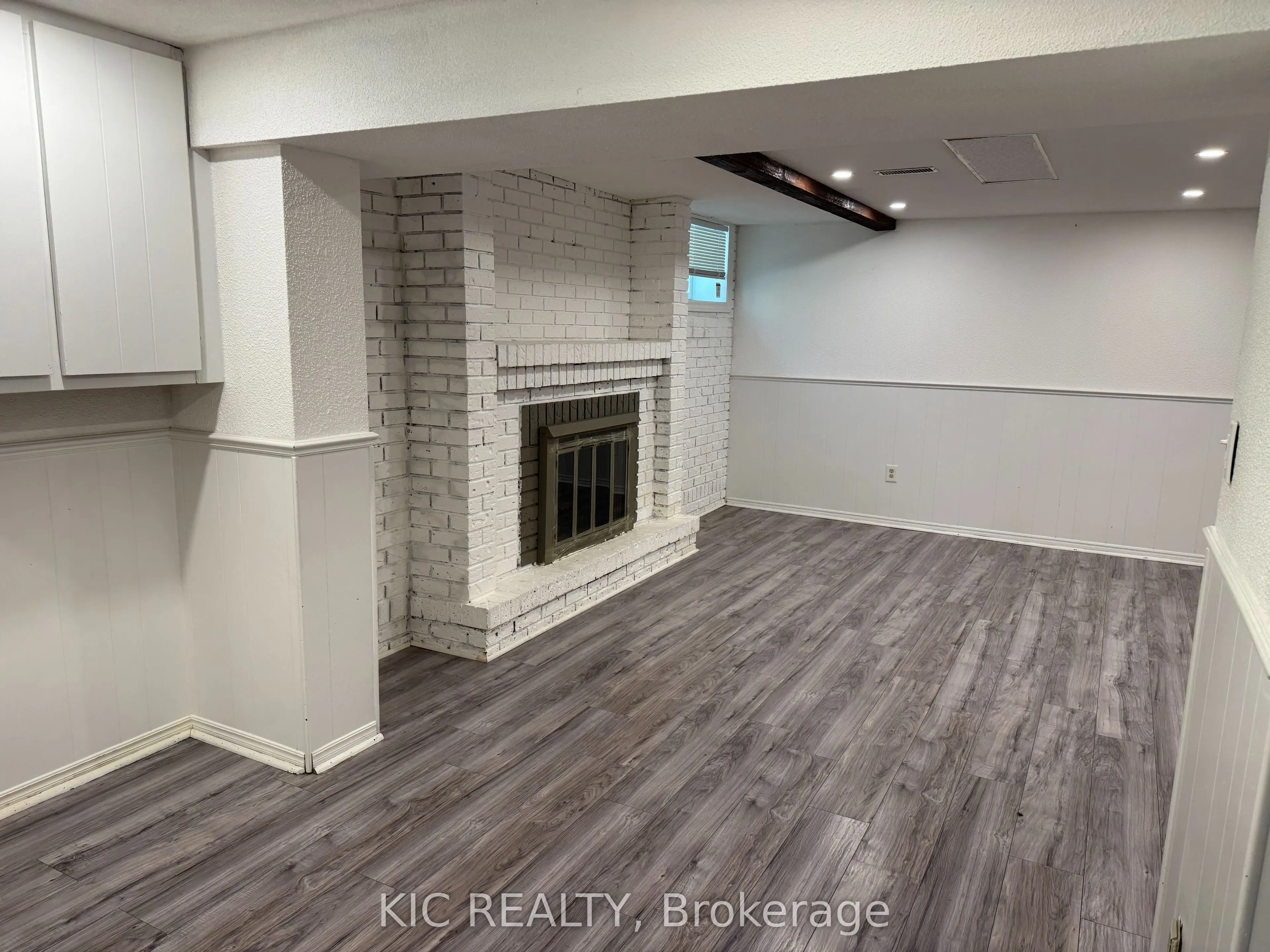 105 Yongehurst Road