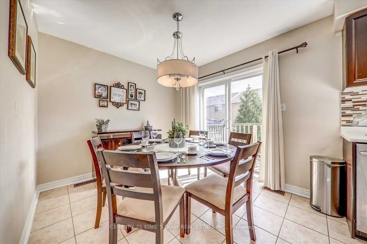 277 Coachwhip Trail