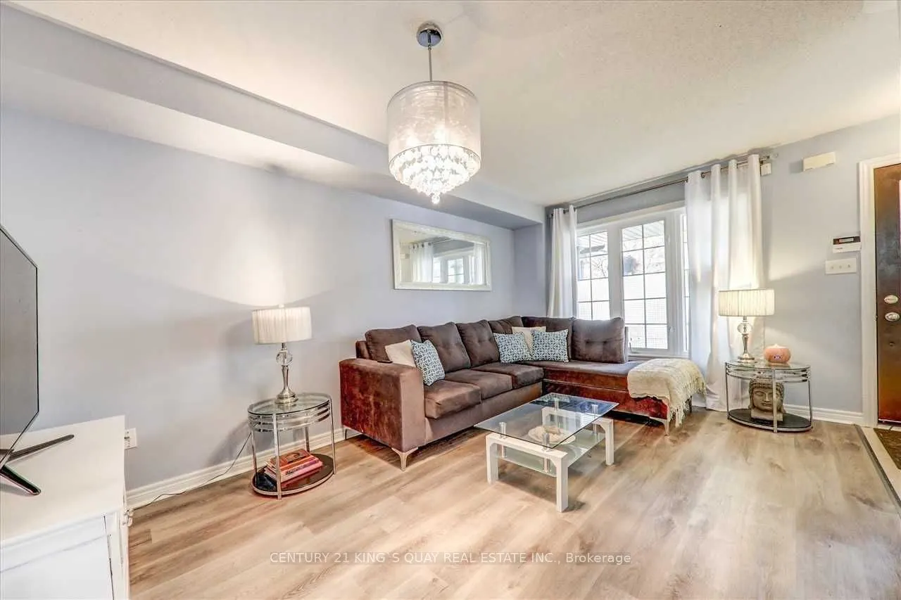 277 Coachwhip Trail