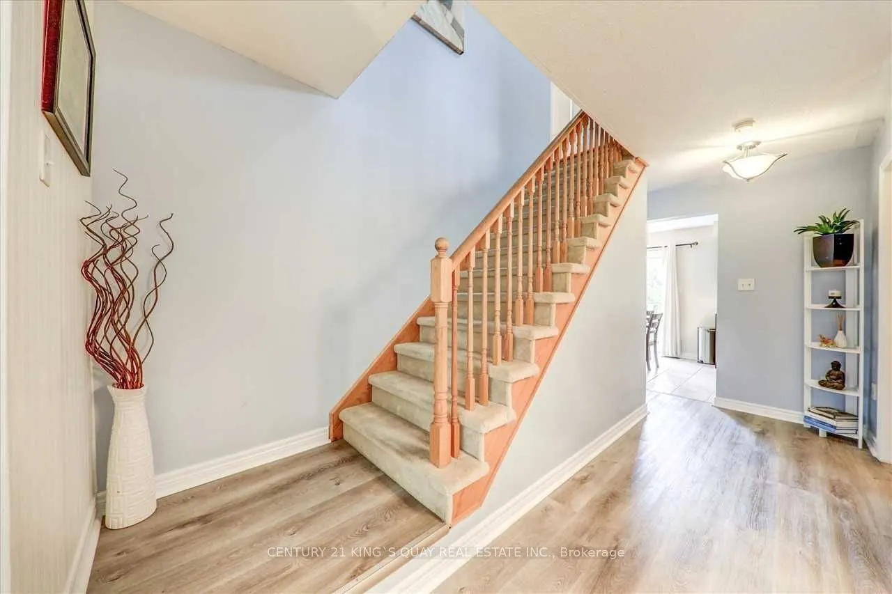 277 Coachwhip Trail