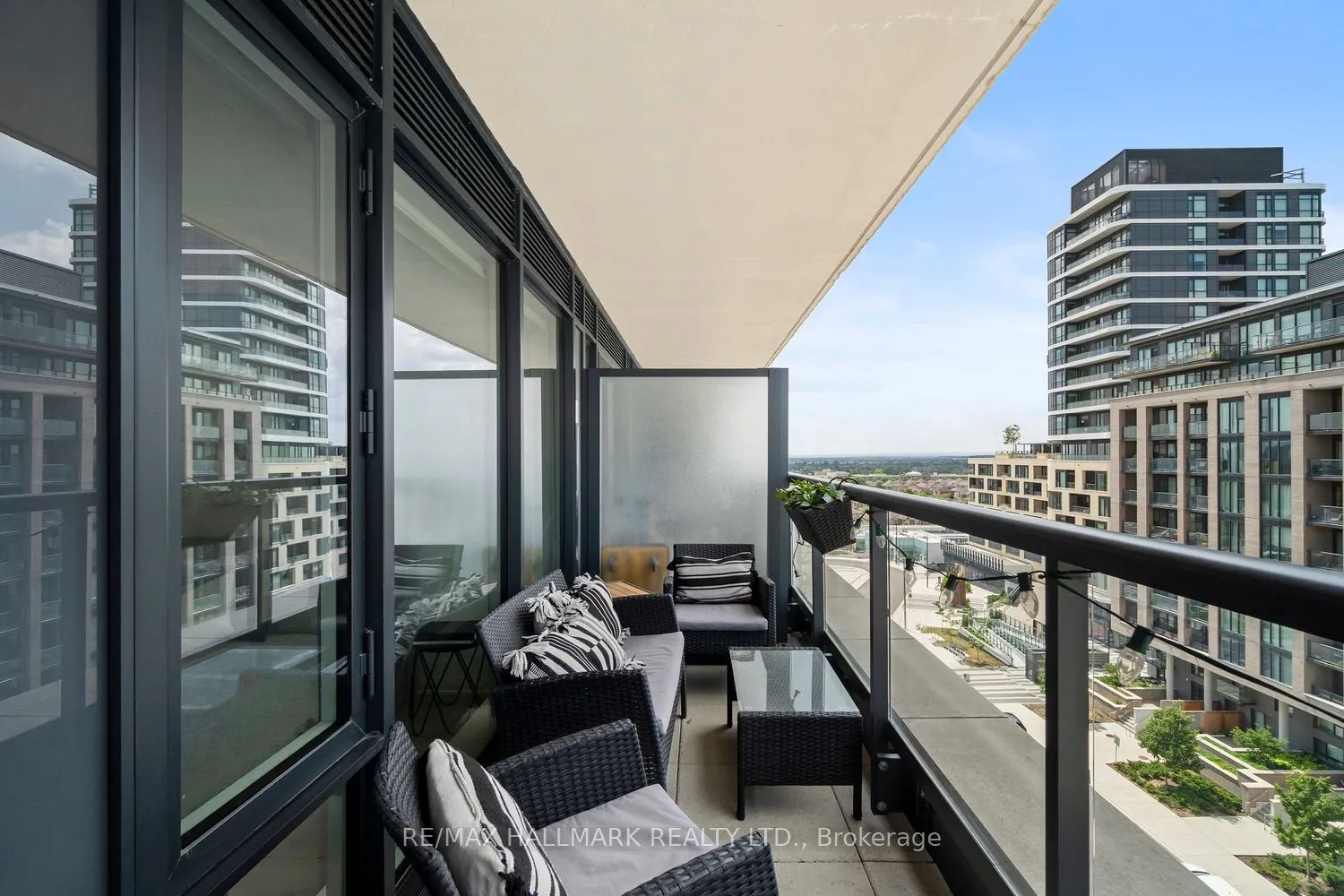 99 Eagle Rock Way, #729