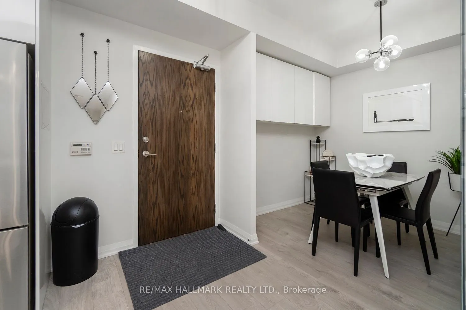 99 Eagle Rock Way, #729