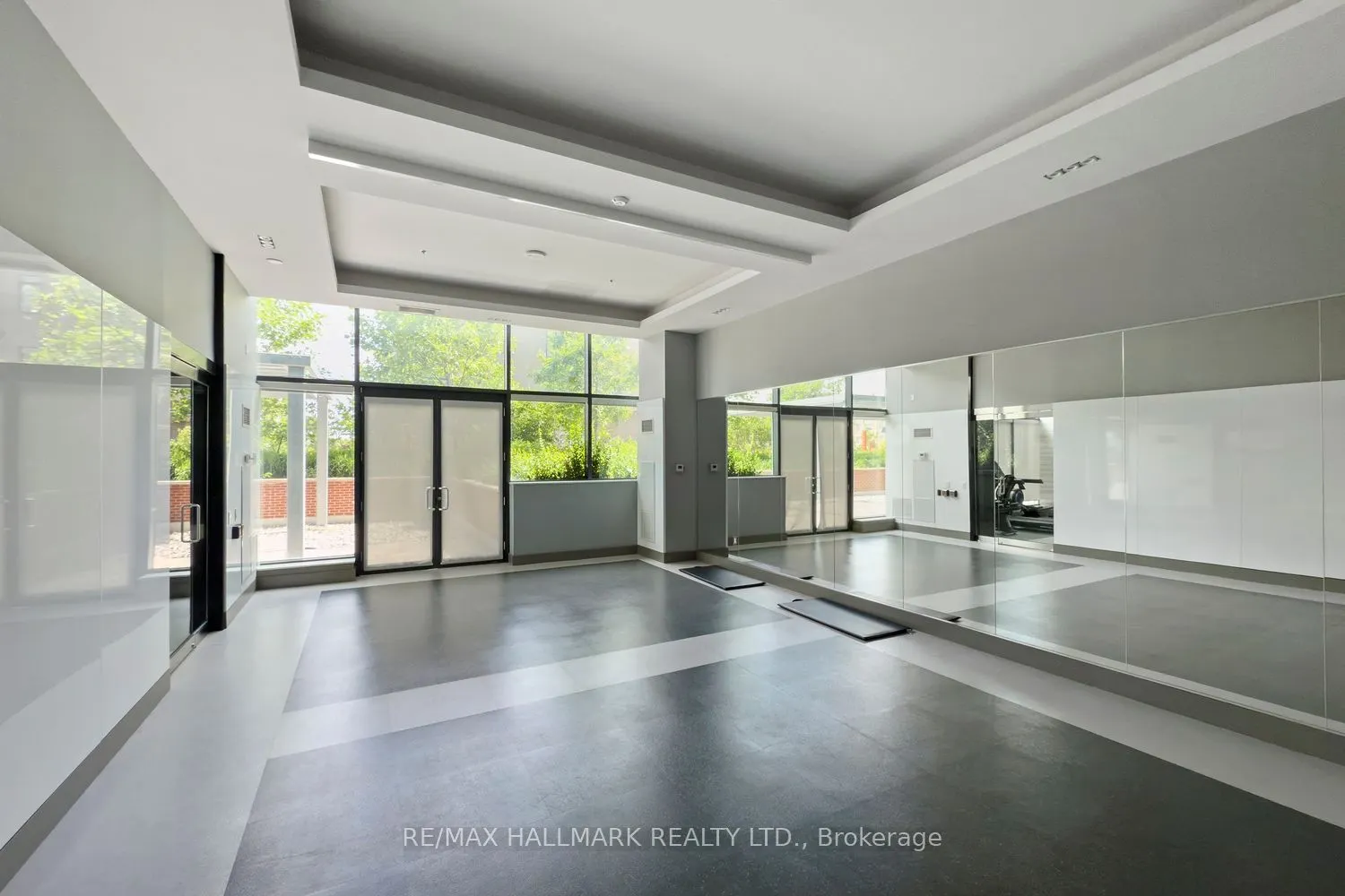 99 Eagle Rock Way, #729