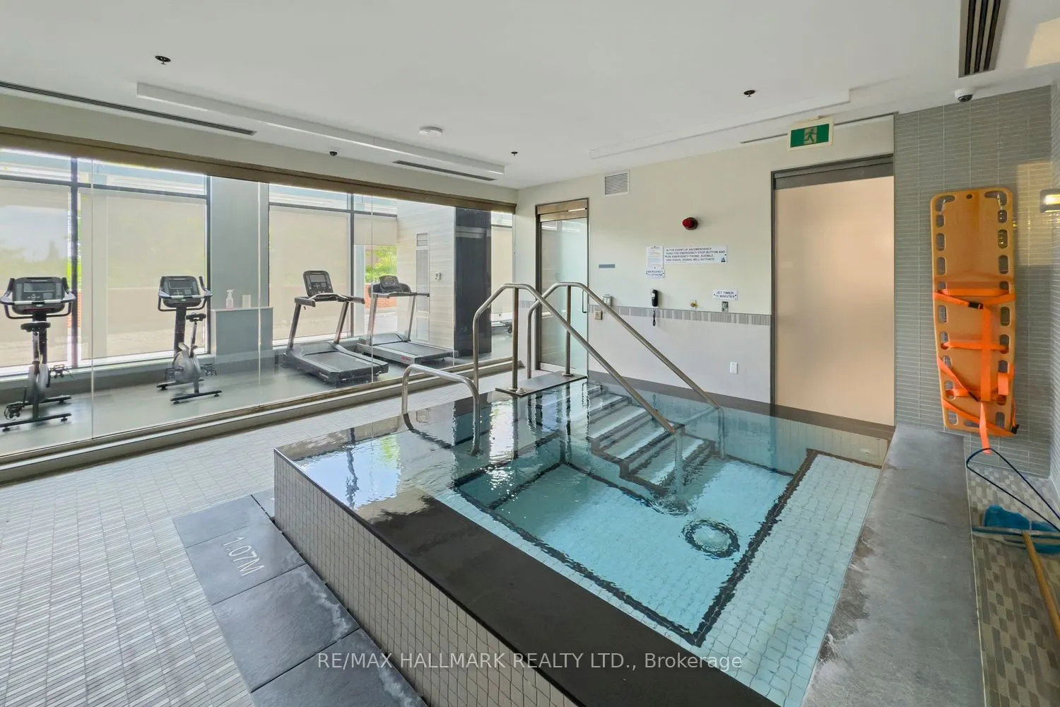 99 Eagle Rock Way, #729