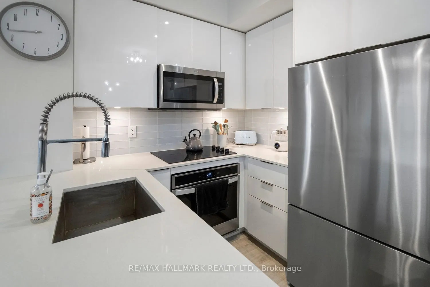 99 Eagle Rock Way, #729