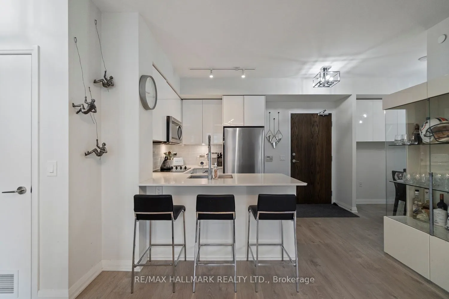 99 Eagle Rock Way, #729