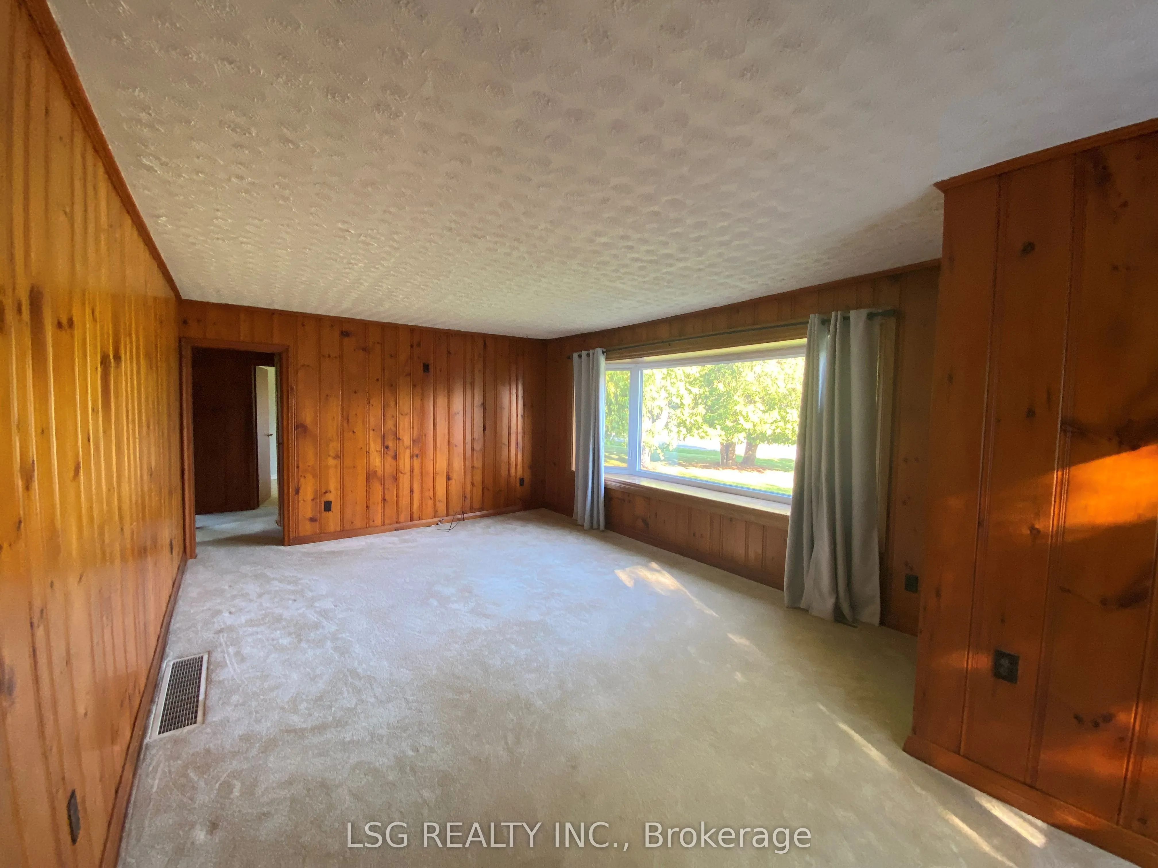 25 Sharon Boulevard