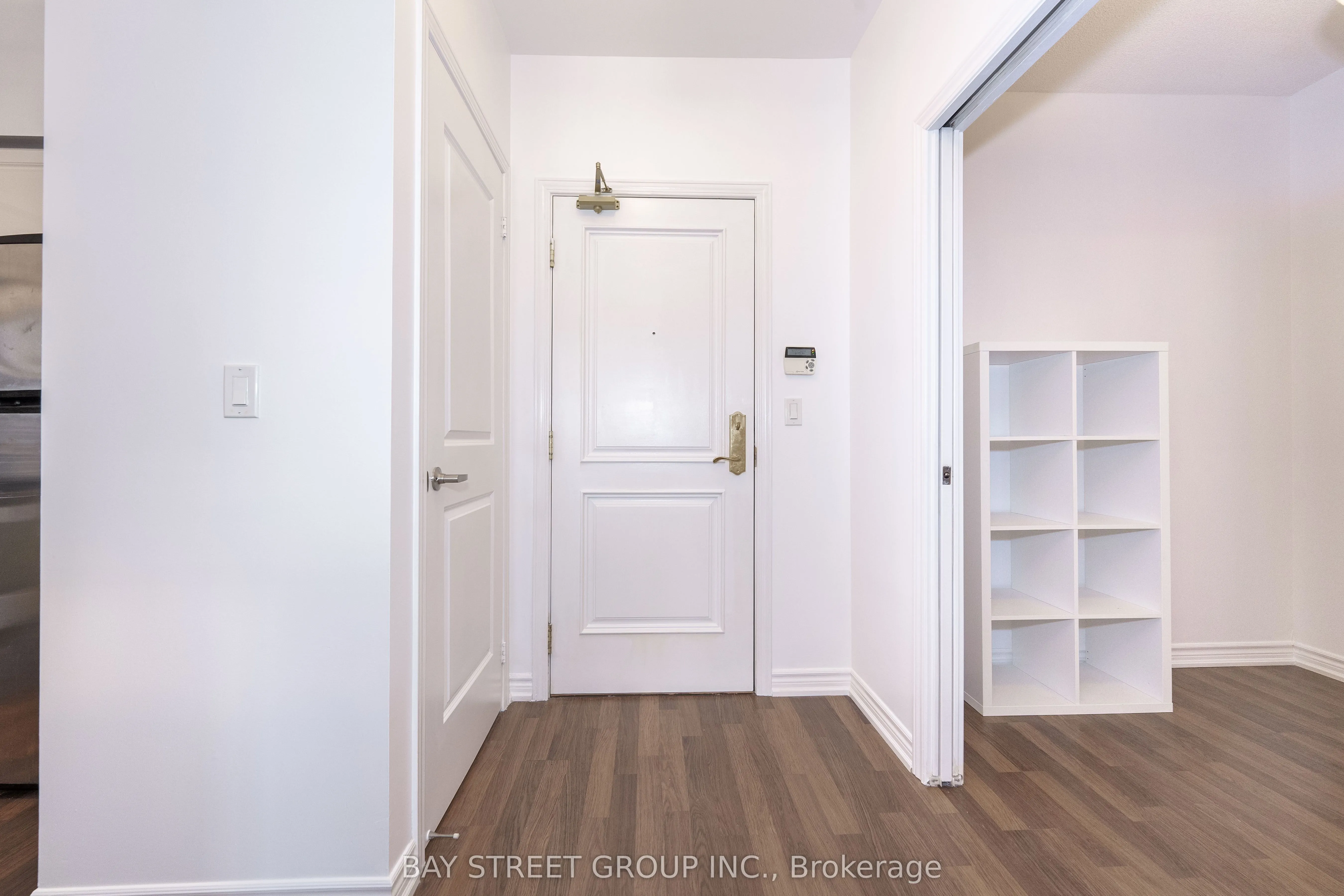 9225 Jane Street, #1406