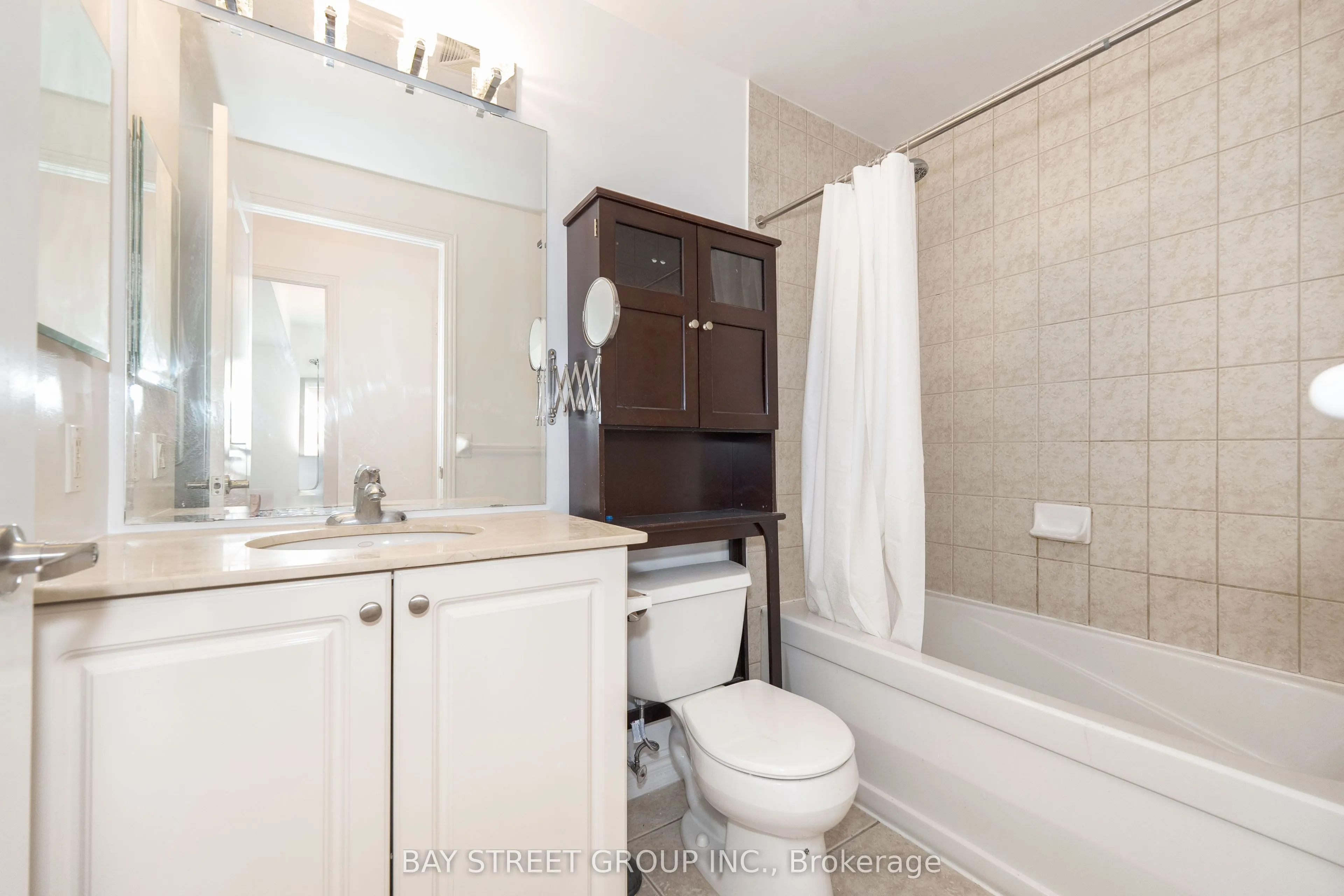 9225 Jane Street, #1406