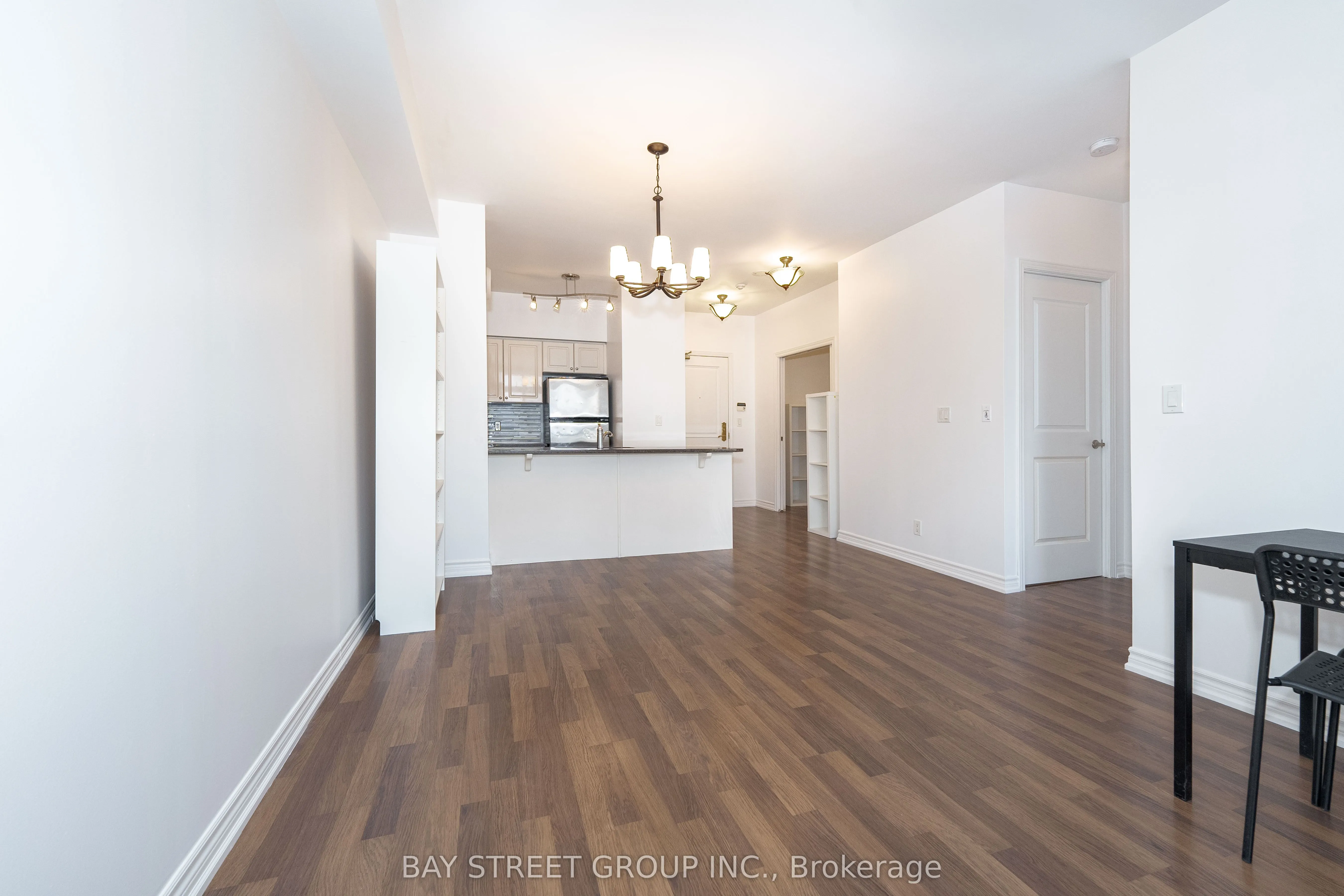 9225 Jane Street, #1406