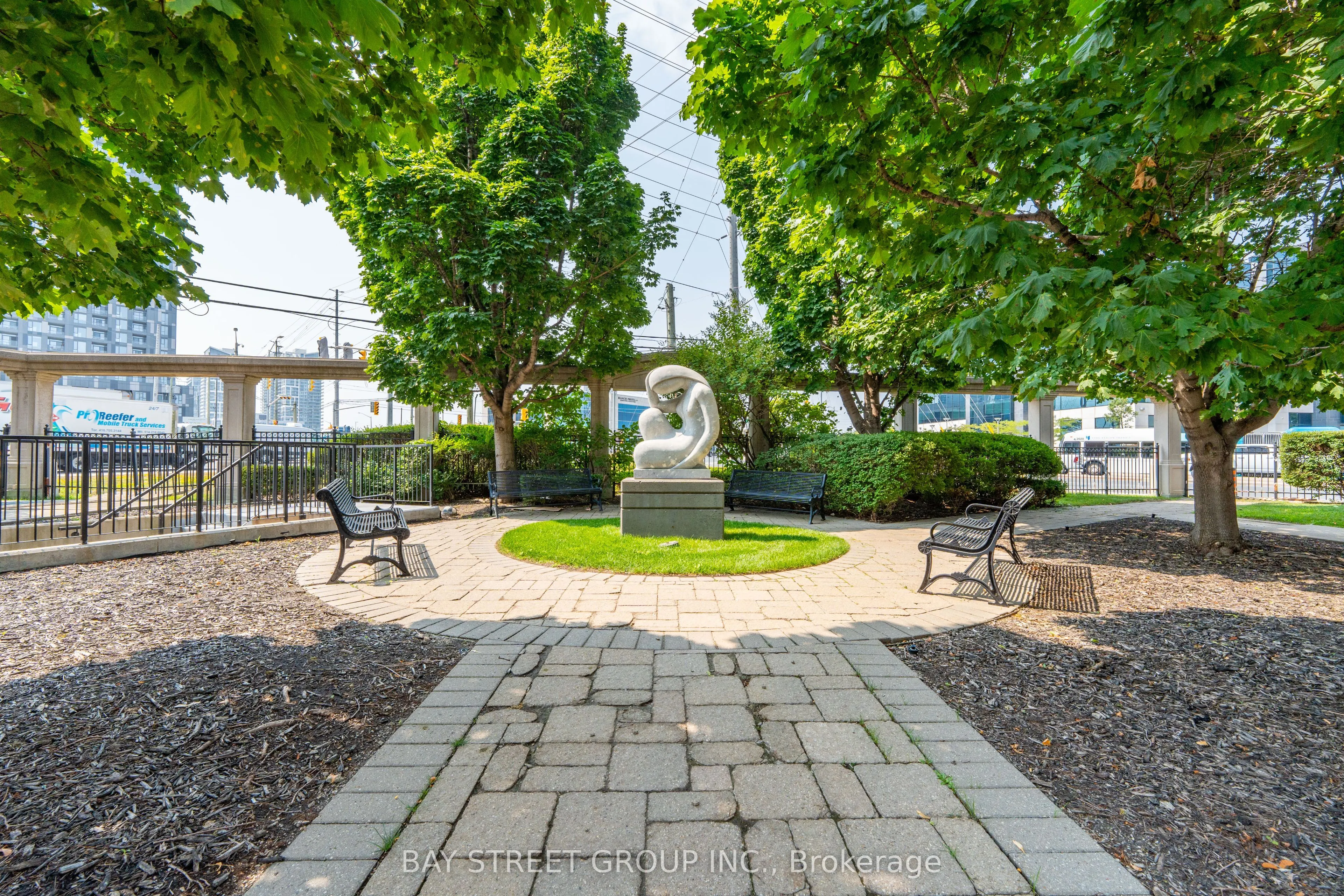 9225 Jane Street, #1406