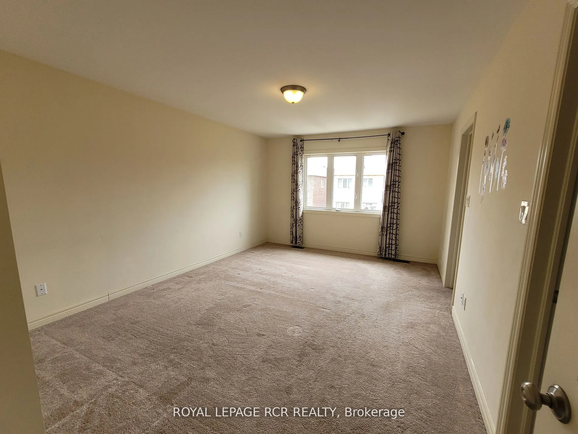 16 Prady Lane