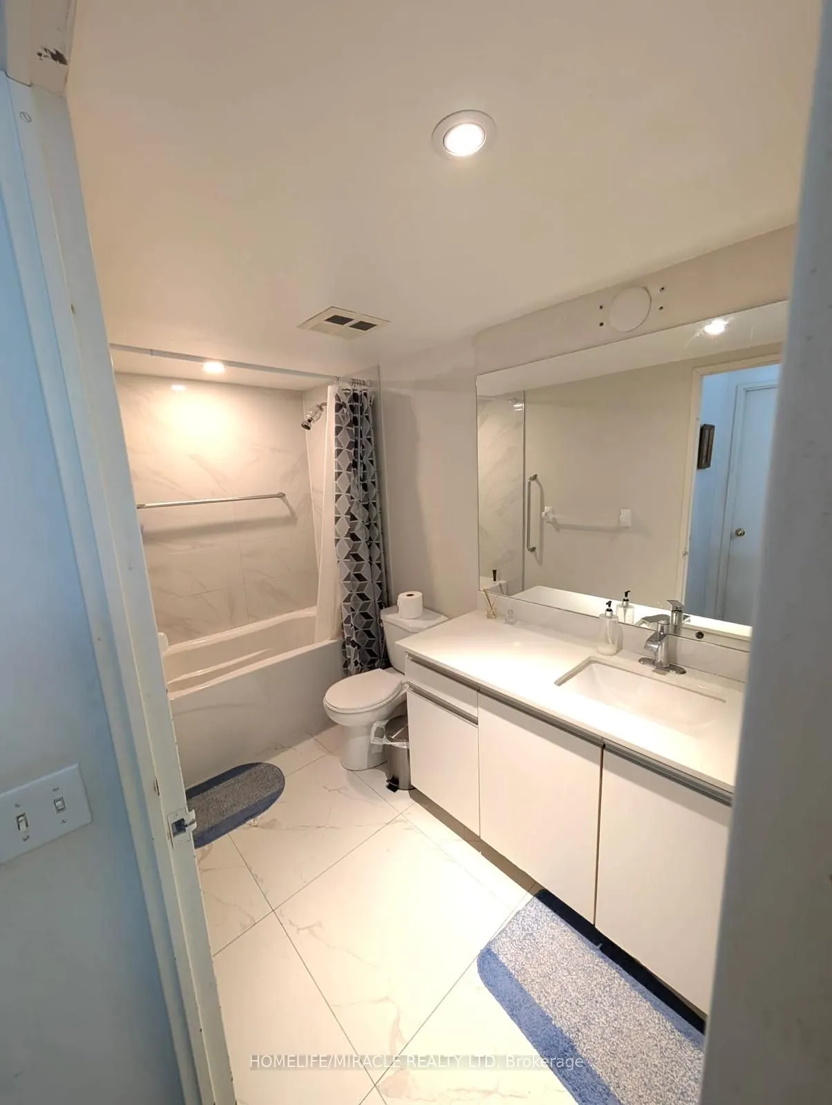 91 Townsgate Drive, #601