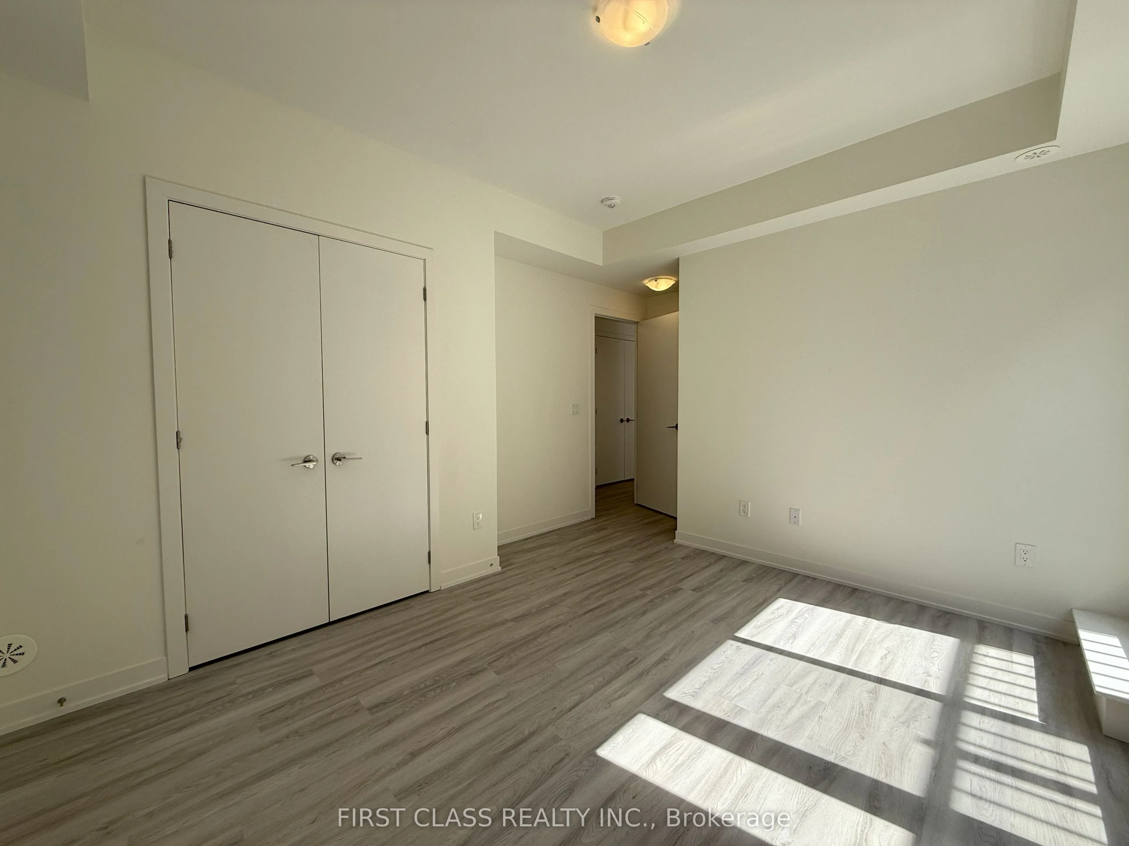 12 David Eyer Road, #1117