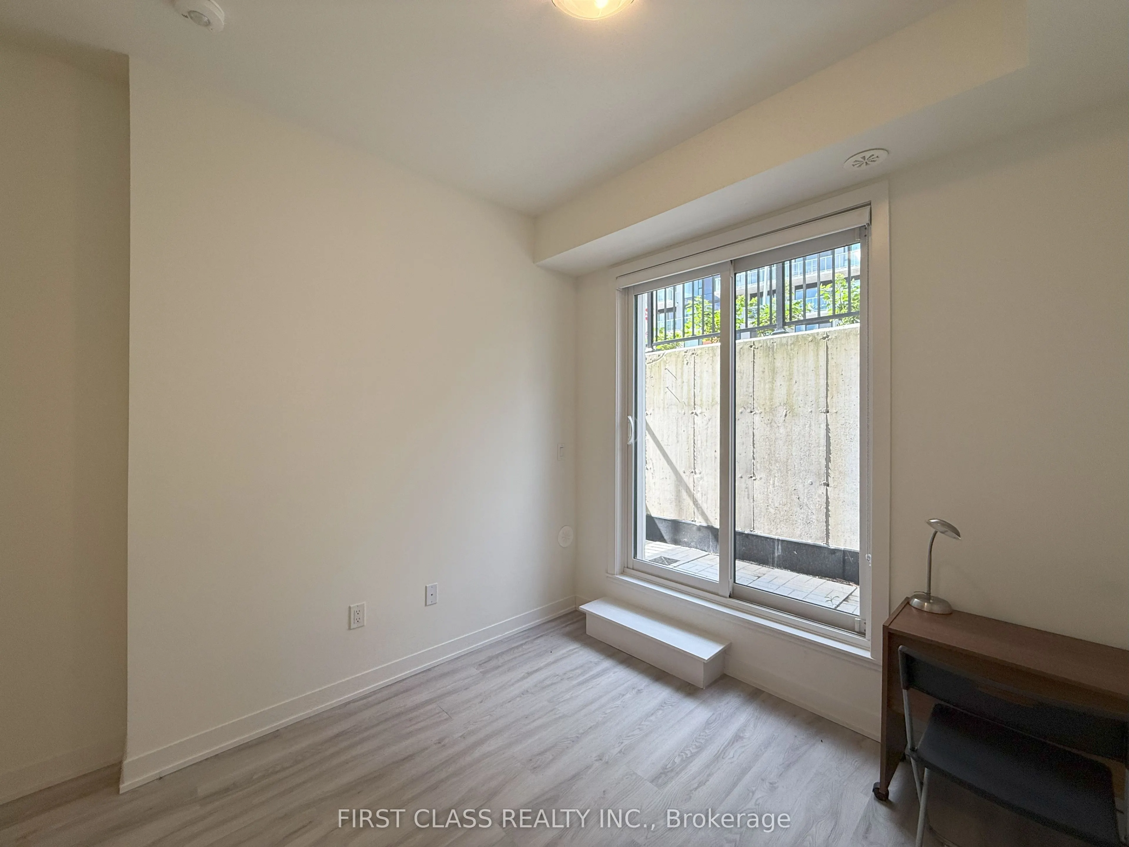 12 David Eyer Road, #1117