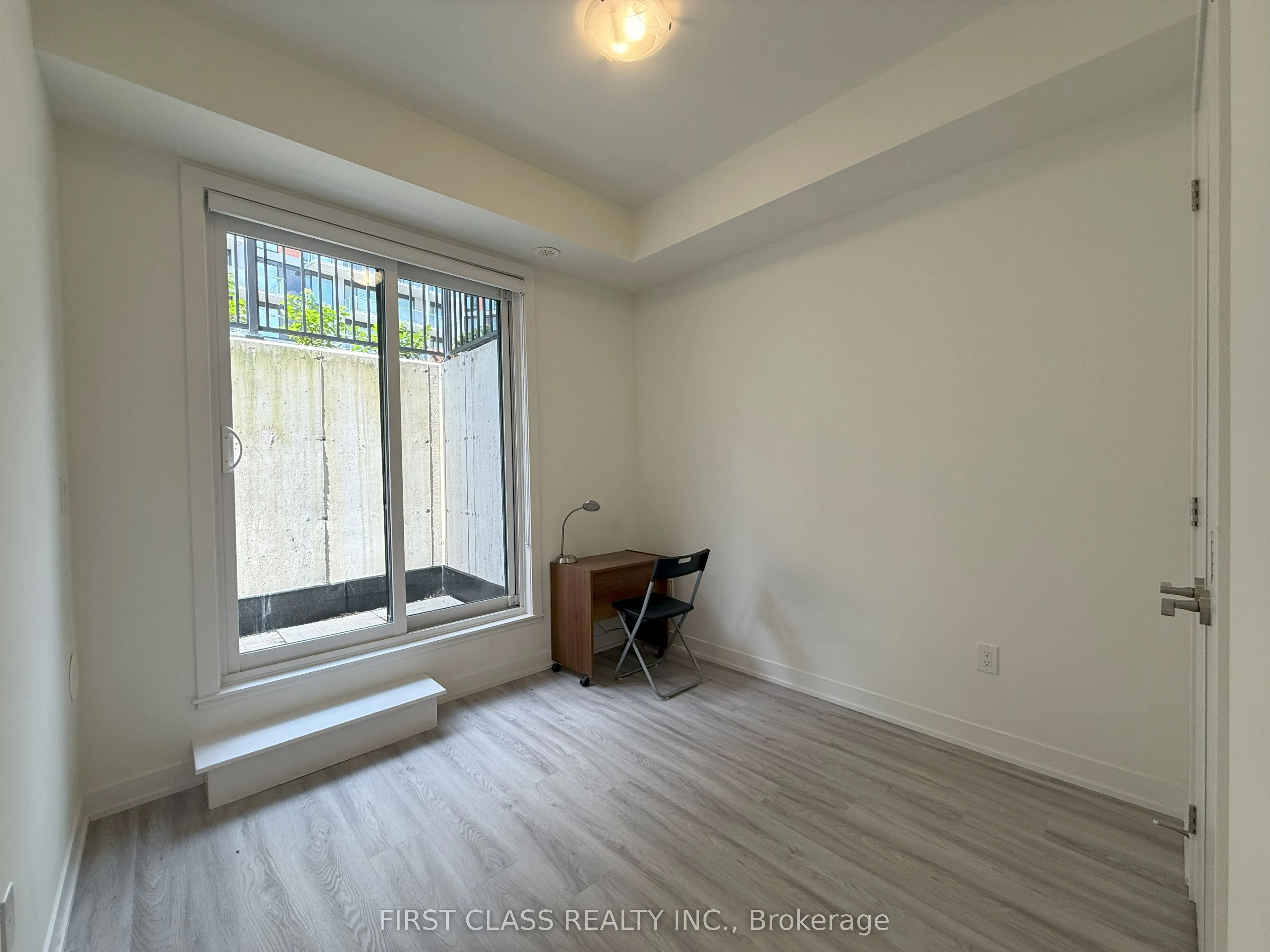 12 David Eyer Road, #1117