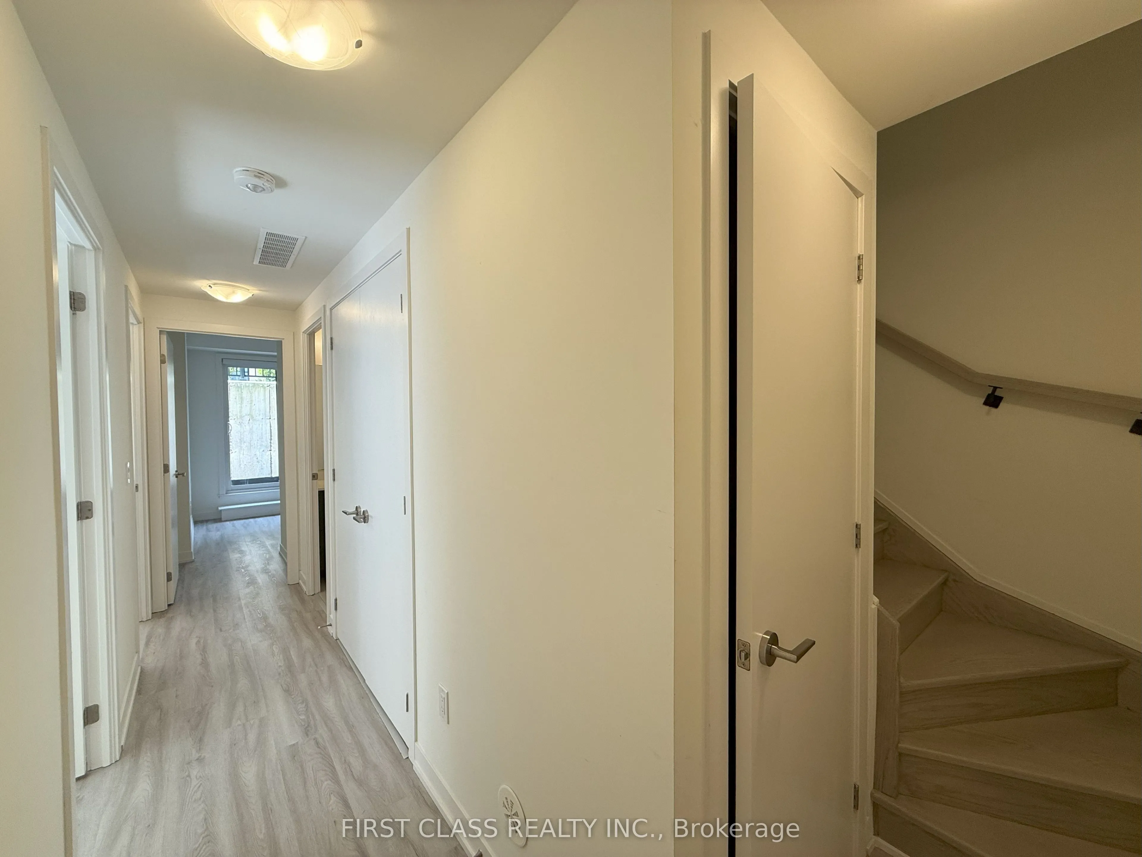 12 David Eyer Road, #1117