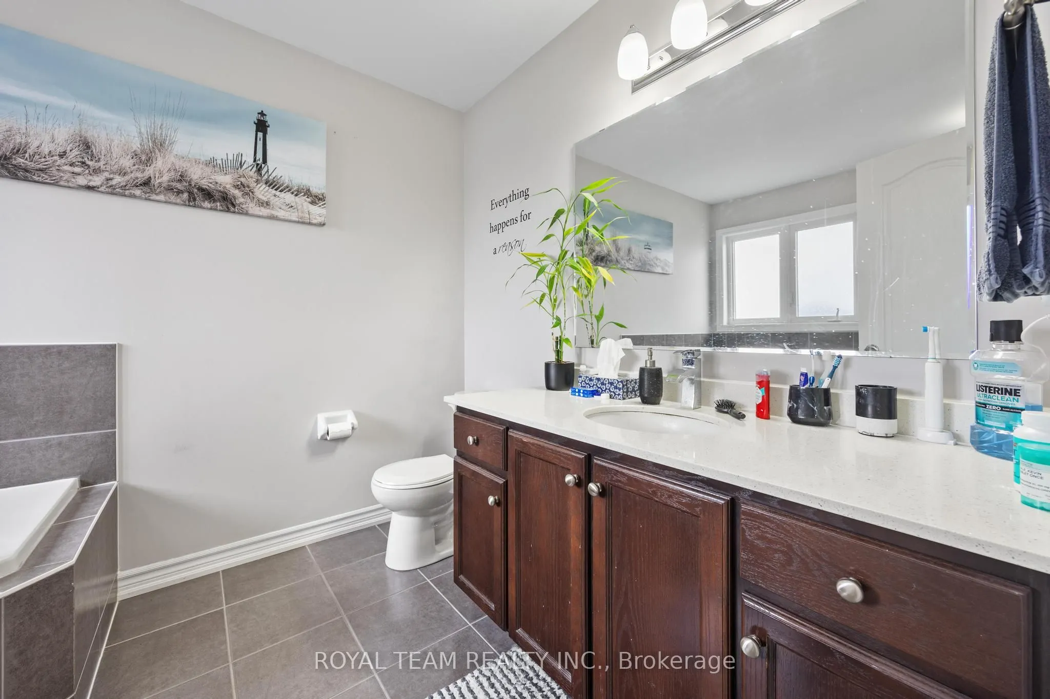 218 Richardson Crescent